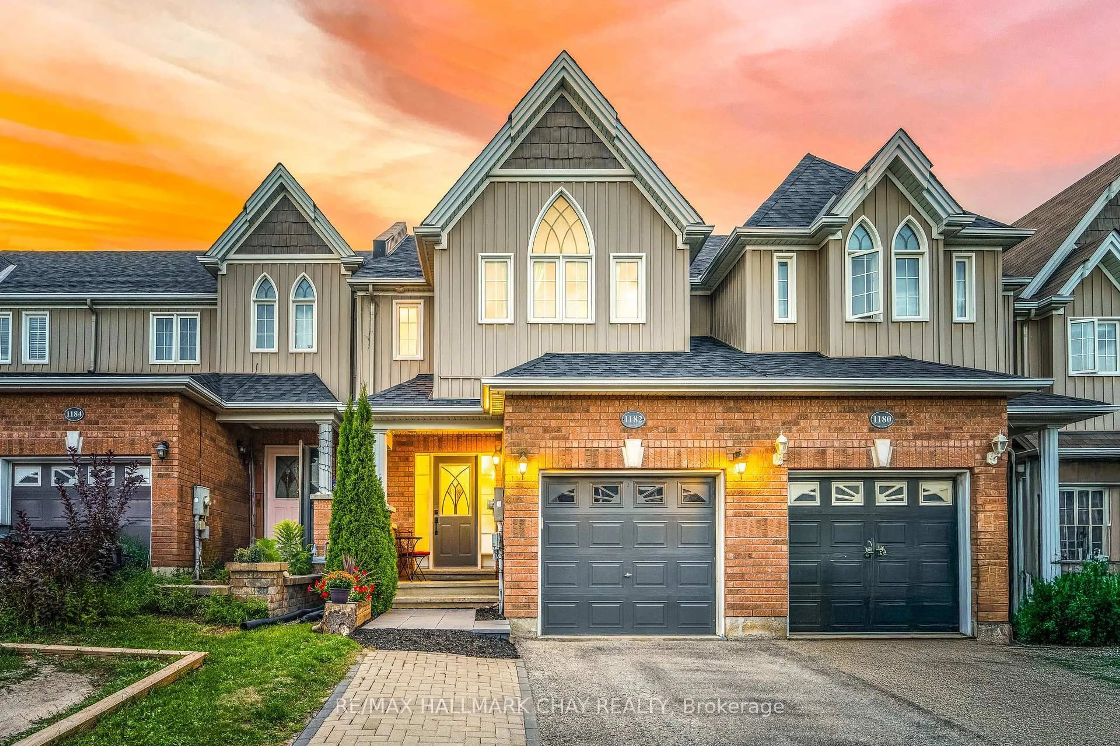 Home with brick exterior material, street for 1182 Booth Ave, Innisfil Ontario L9S 4W1