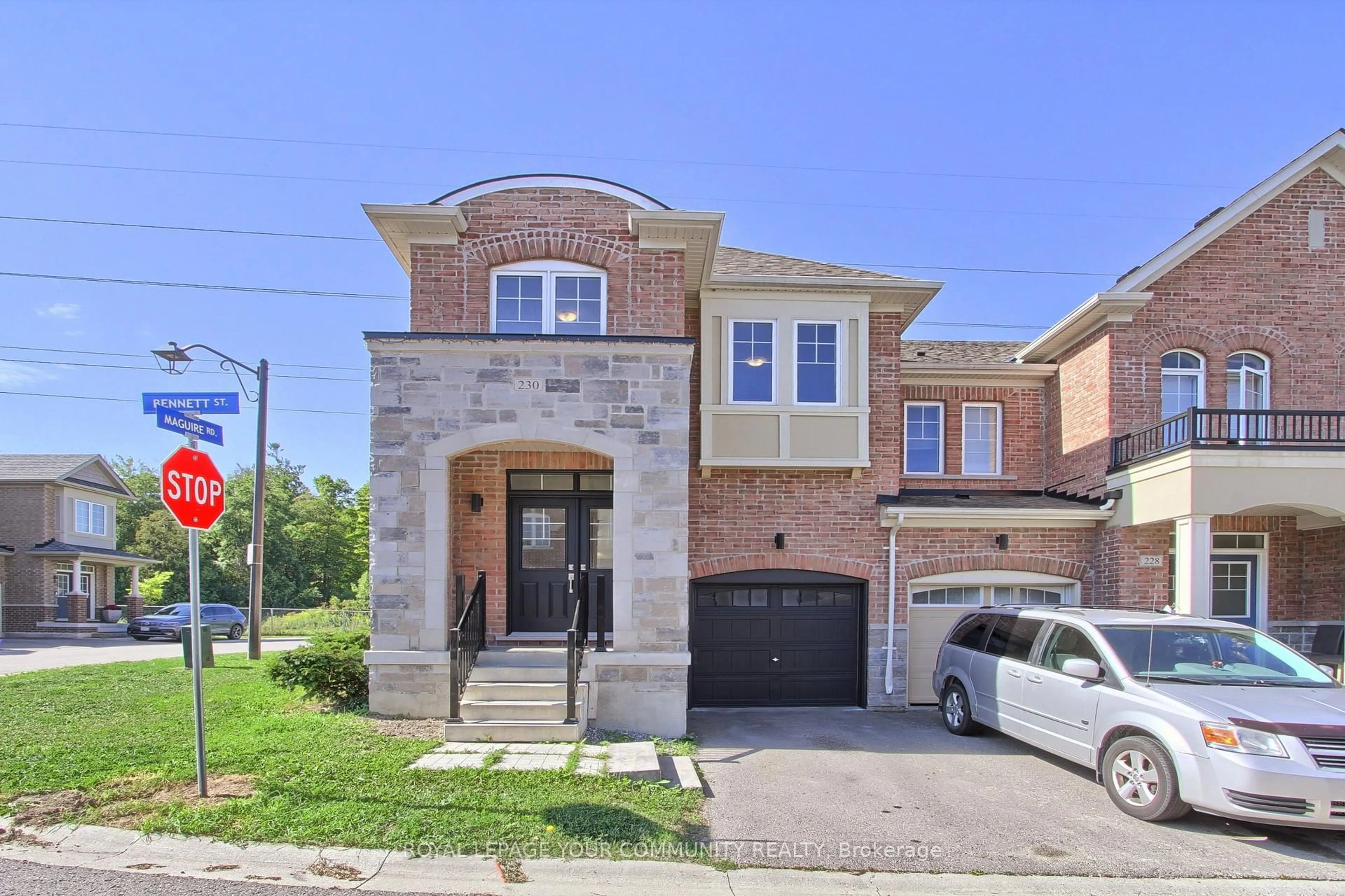 Home with brick exterior material, street for 230 Bennett St, Newmarket Ontario L3X 0M1