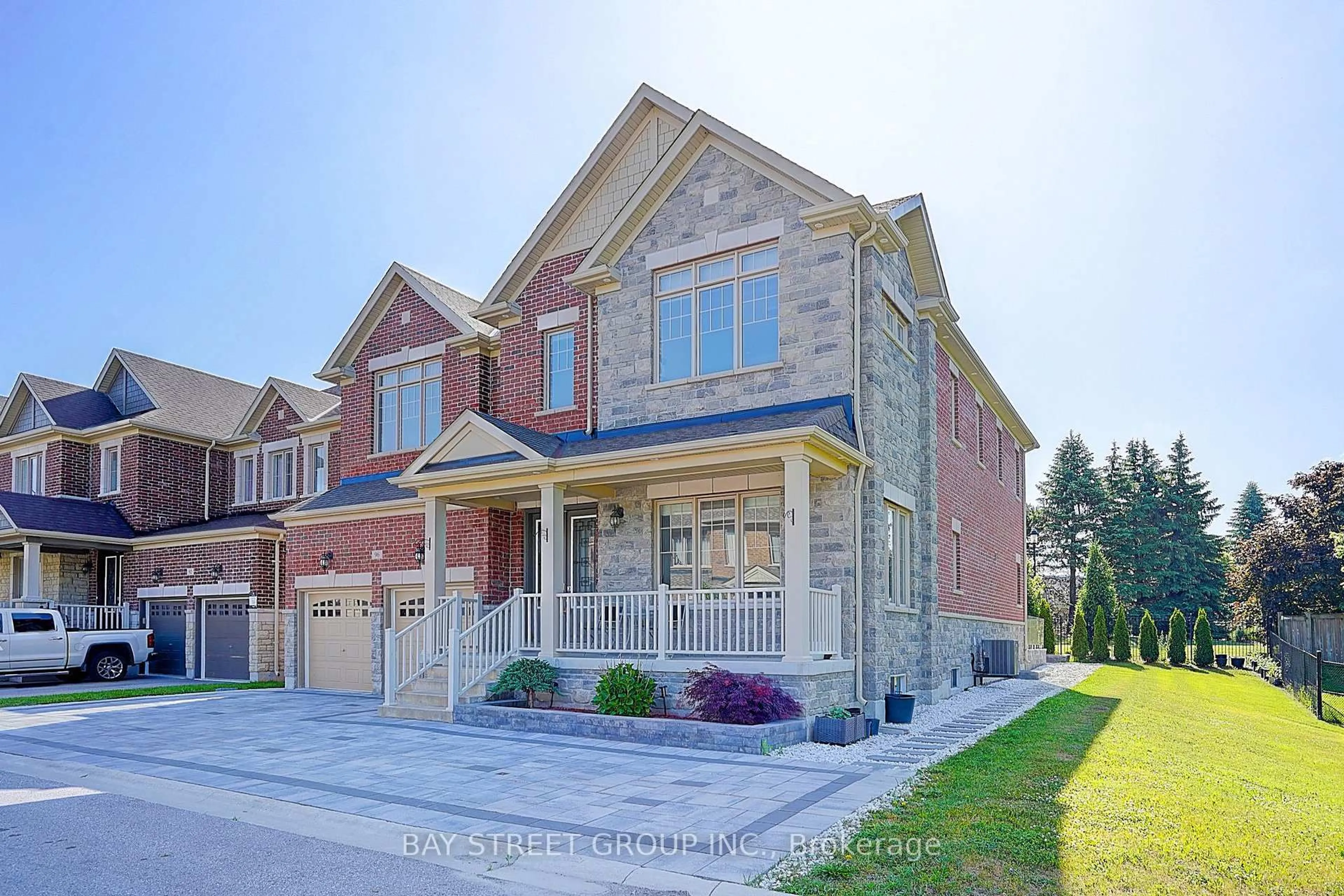 Home with brick exterior material, street for 96 Match Point Crt, Aurora Ontario L4G 3J1