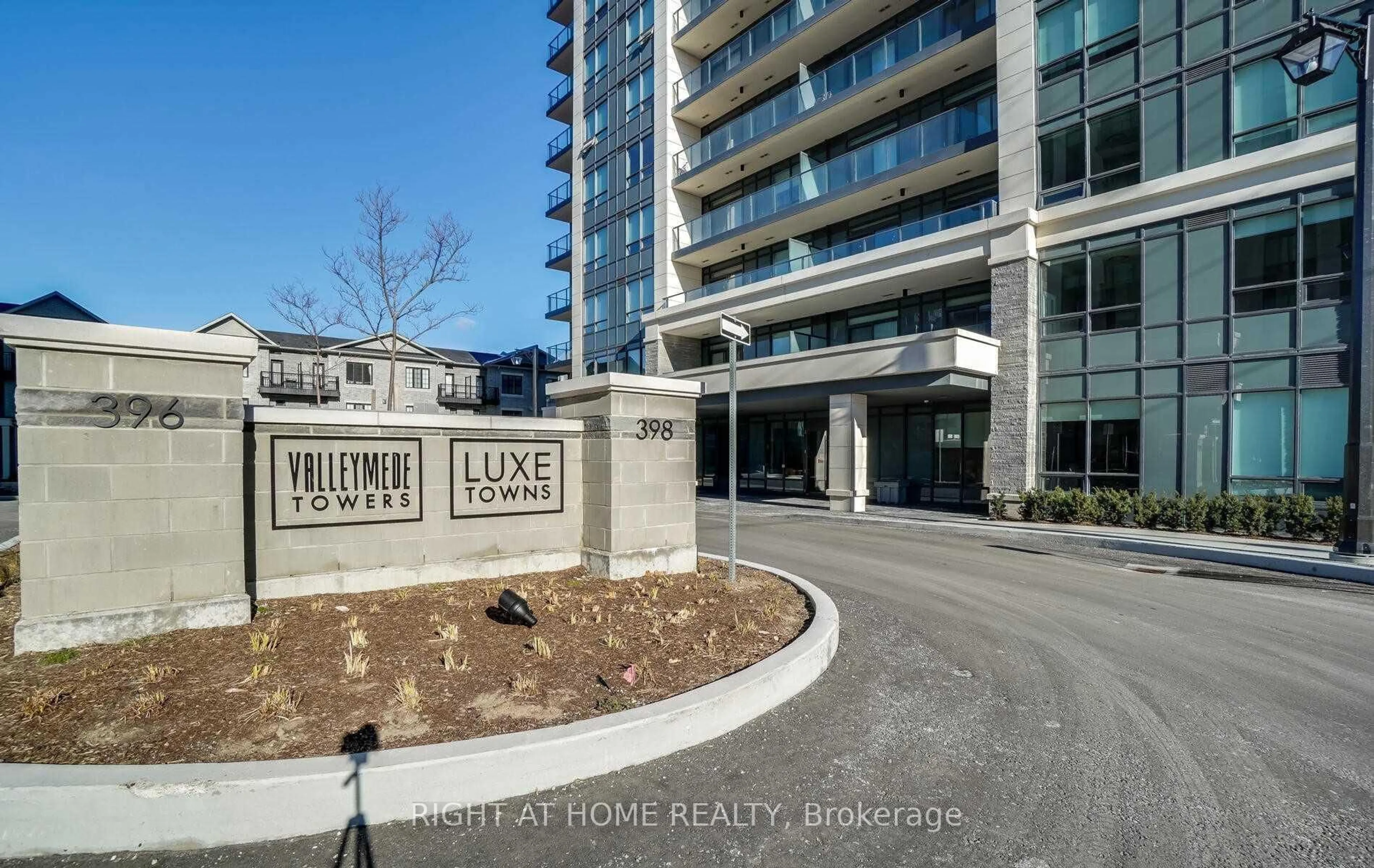Unknown for 398 Highway 7 Ave #508, Richmond Hill Ontario L4B 1A7