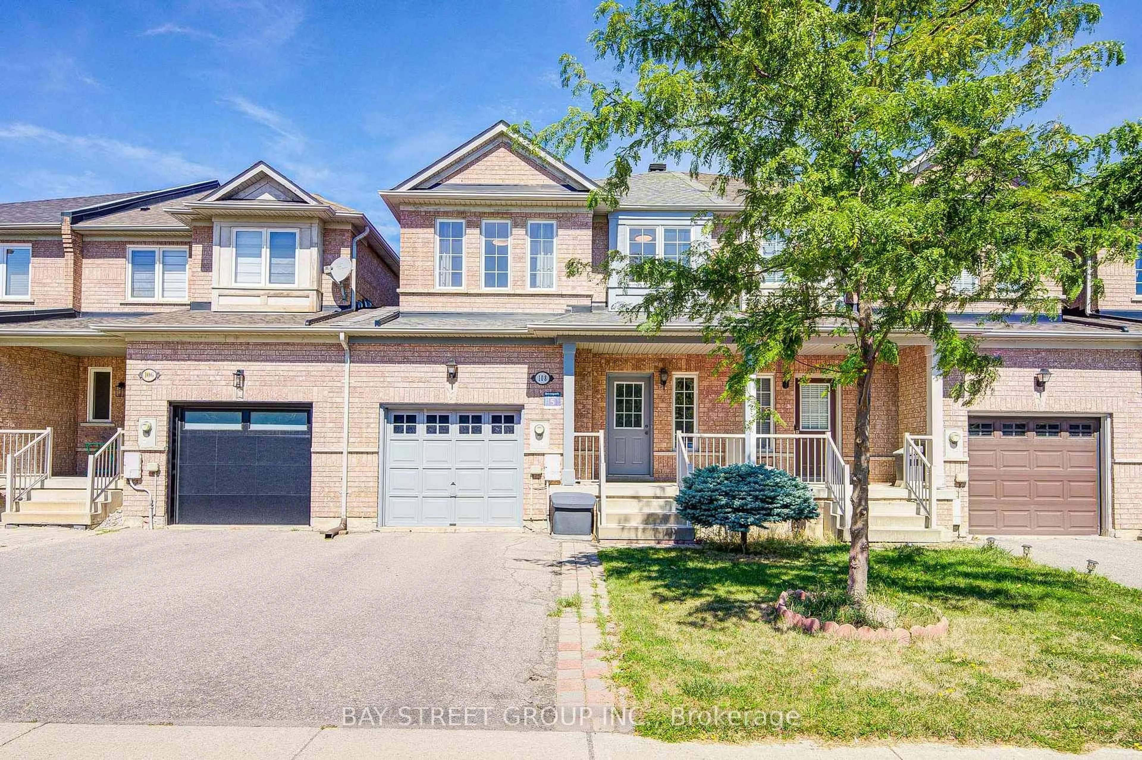 Home with brick exterior material, street for 108 Rideau Dr, Richmond Hill Ontario L4B 4P1