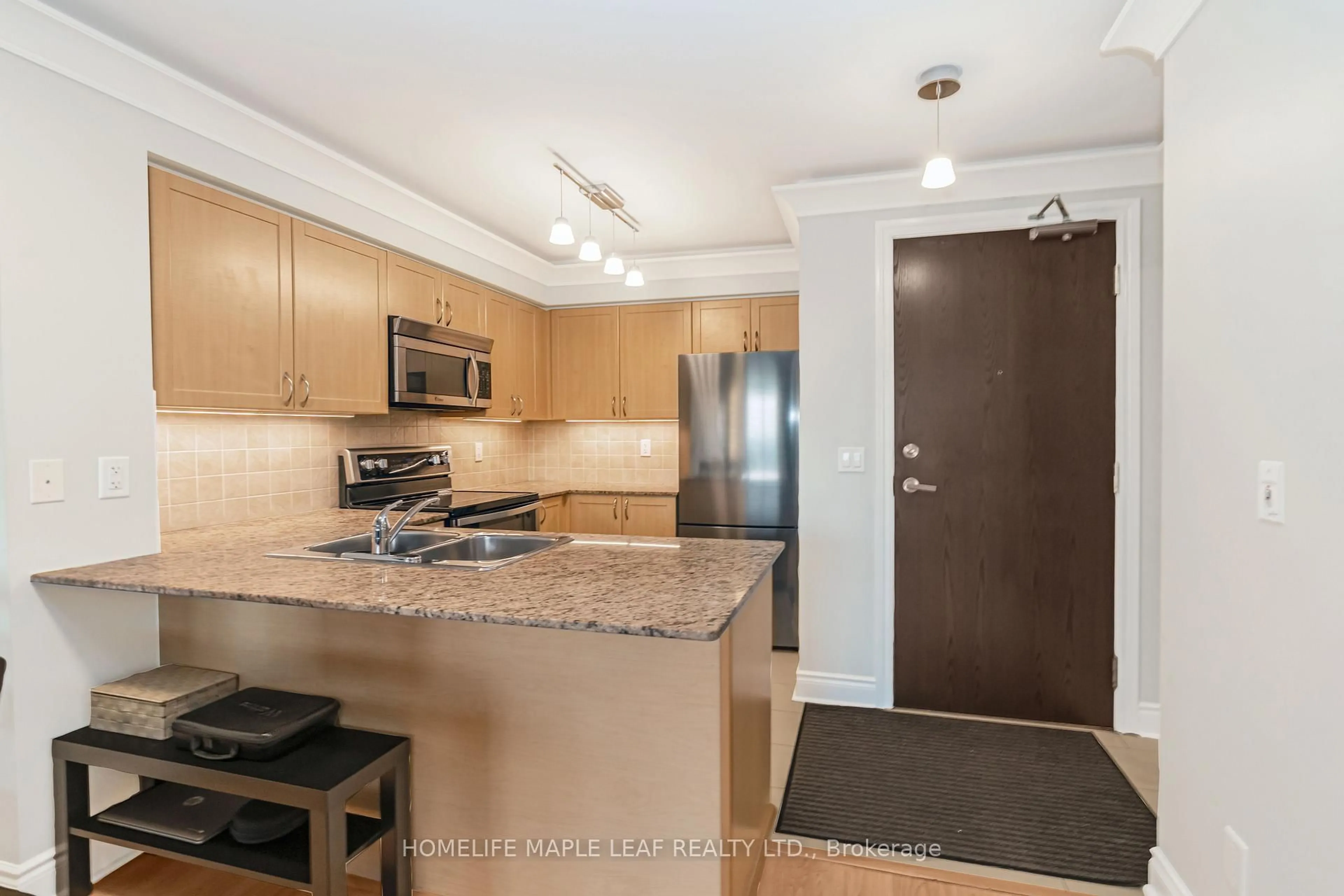 Standard kitchen, unknown for 7 North Park Rd #1406, Vaughan Ontario L4J 0C9