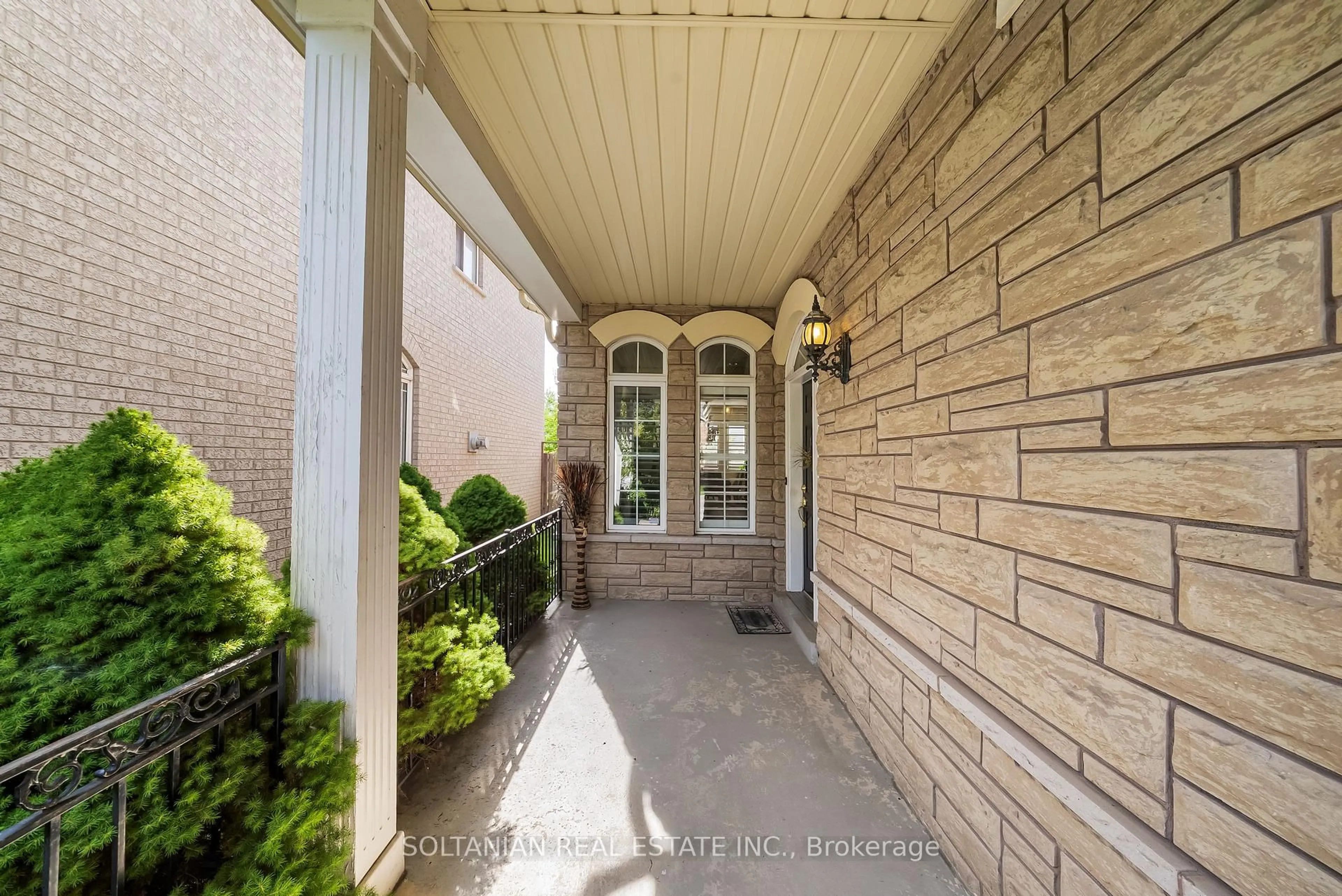 Unknown for 242 Frank Endean Rd, Richmond Hill Ontario L4S 2C4