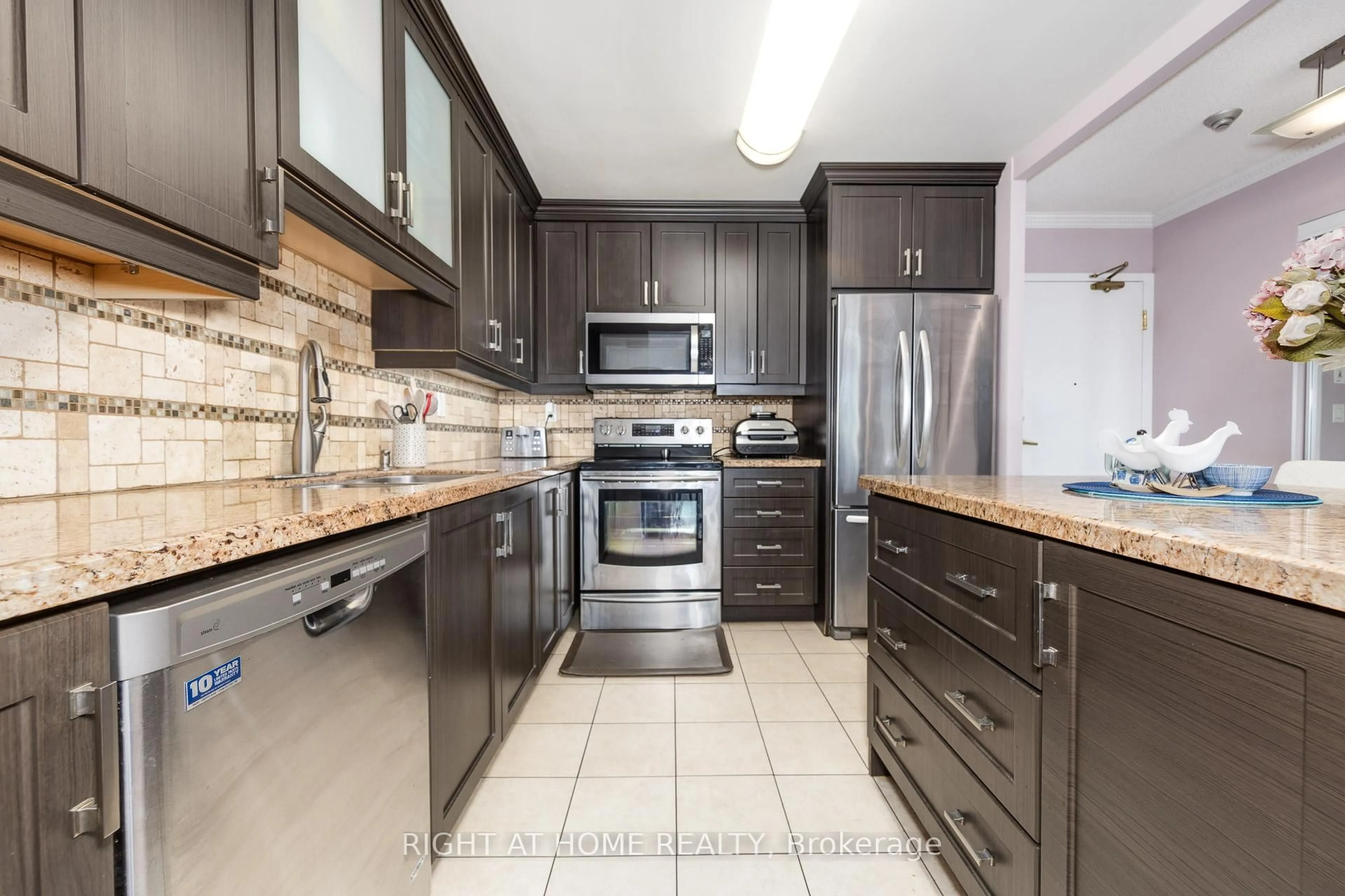 Unknown for 745 New Westminster Dr #510, Vaughan Ontario L4J 8J9