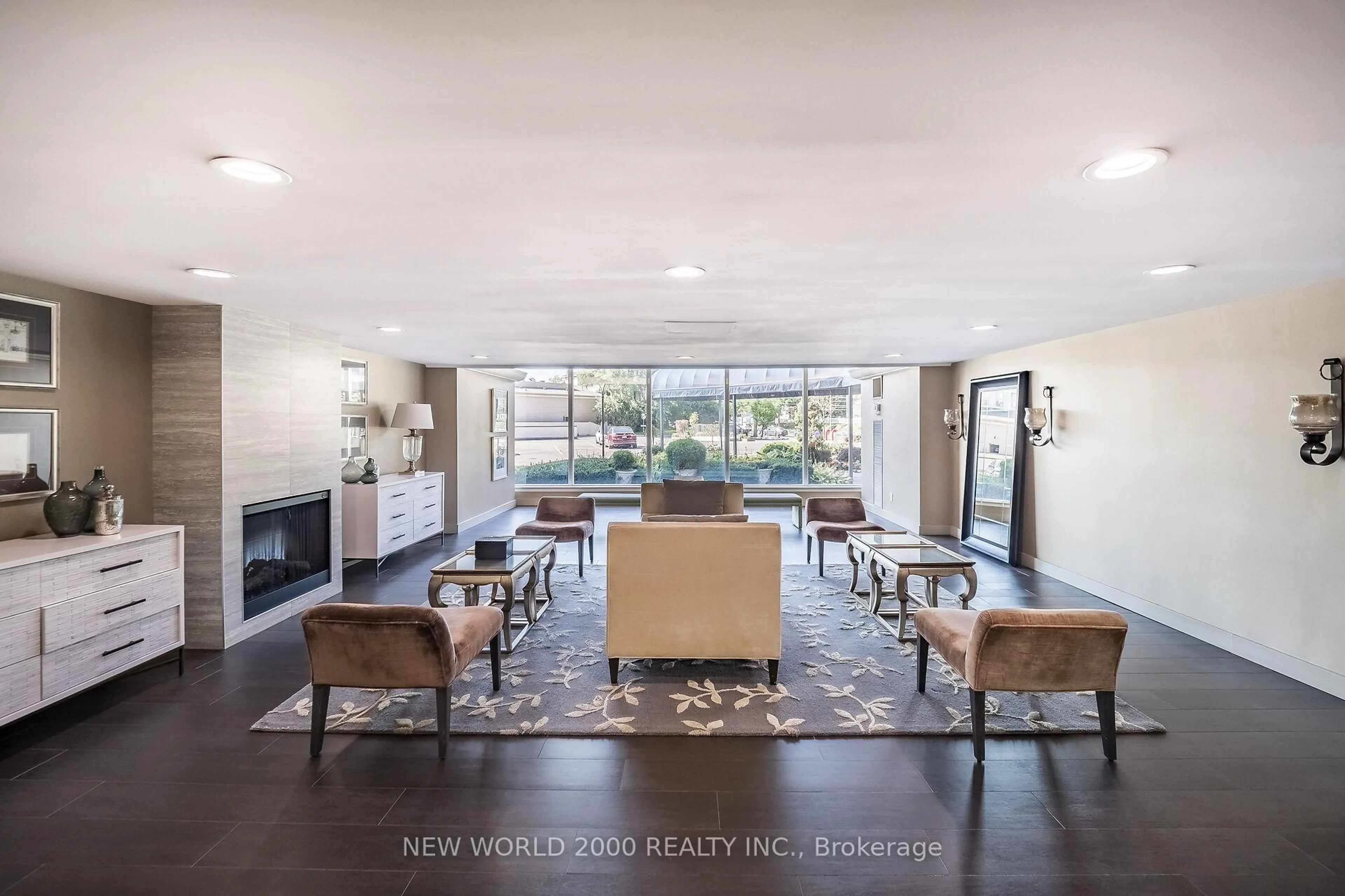 Lobby for 7811 Yonge St #410, Markham Ontario L3T 4S3