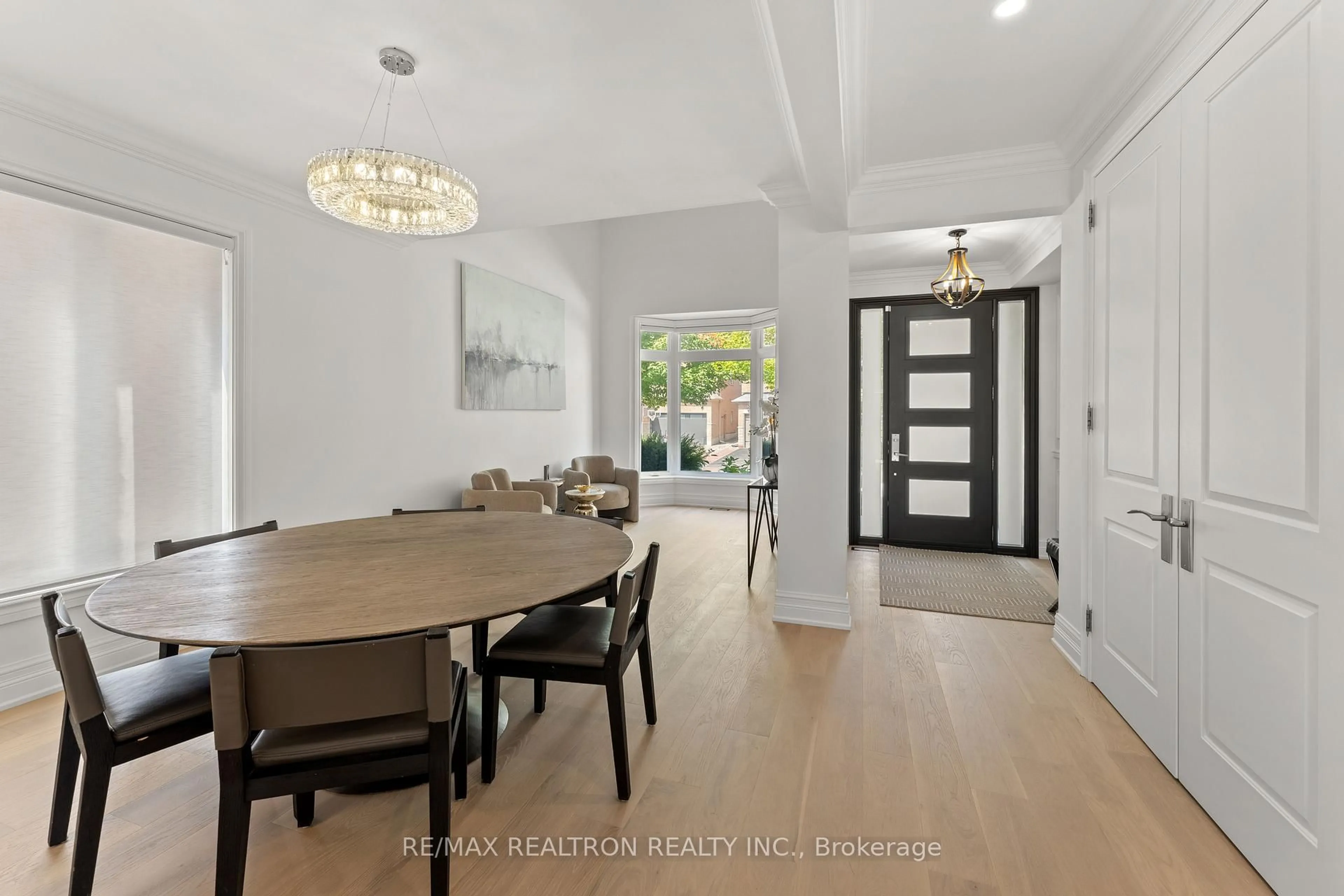 Indoor entryway for 43 Basie Gate, Vaughan Ontario L4J 9B4