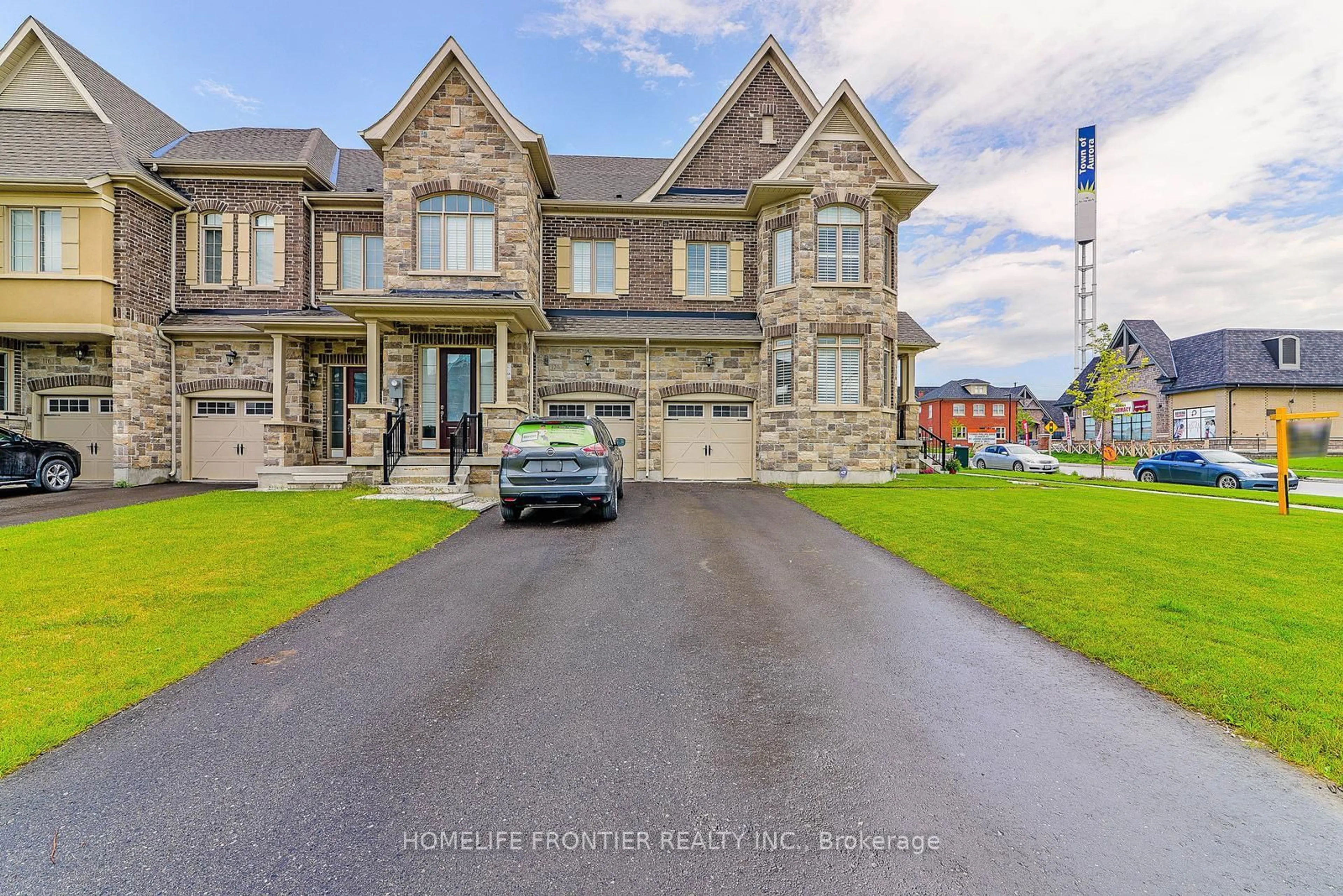 Home with brick exterior material, street for 38 William Graham Dr, Aurora Ontario L4G 0V7