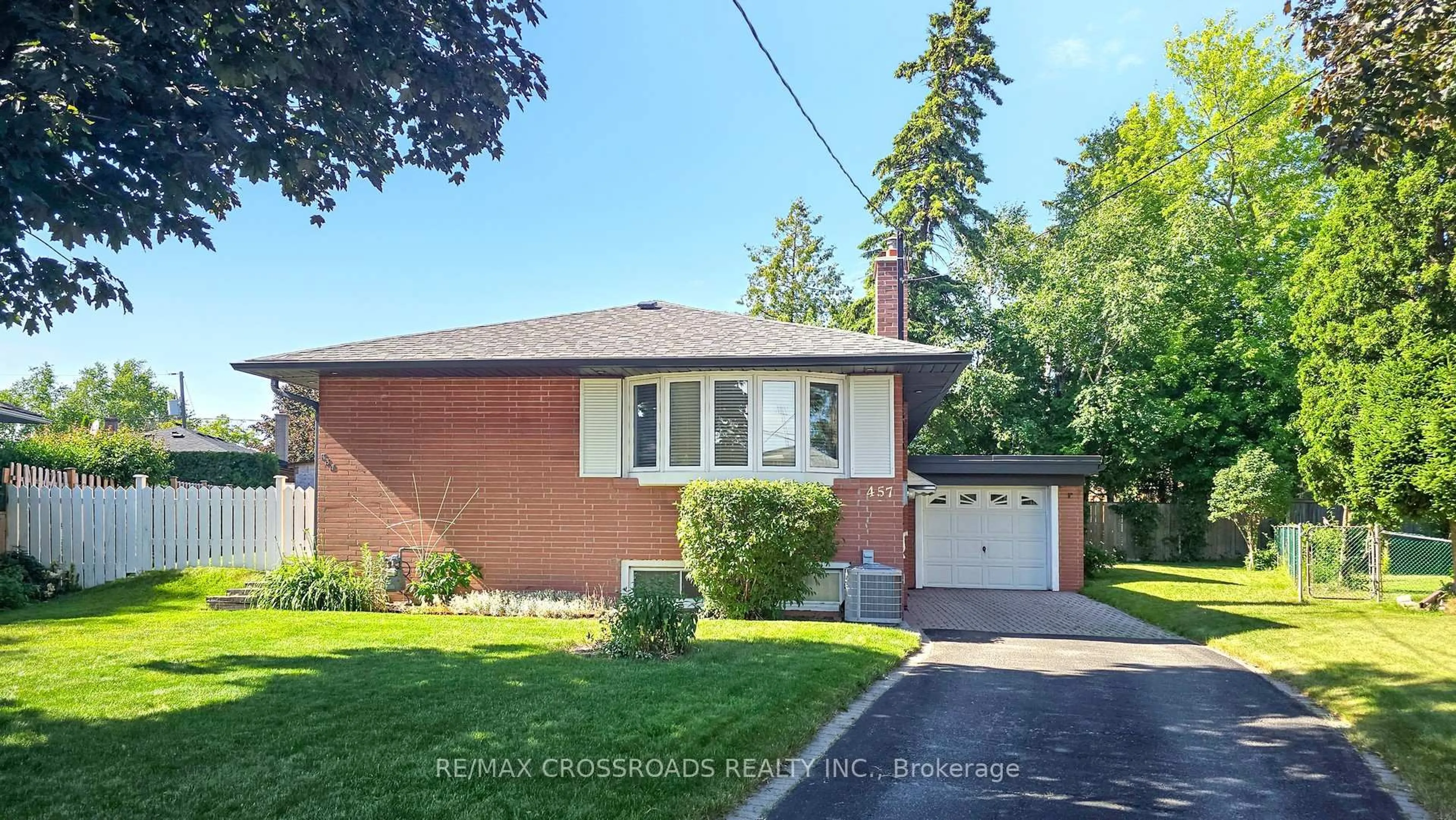 Home with brick exterior material, street for 457 Paliser Crt, Richmond Hill Ontario L4C 1R7