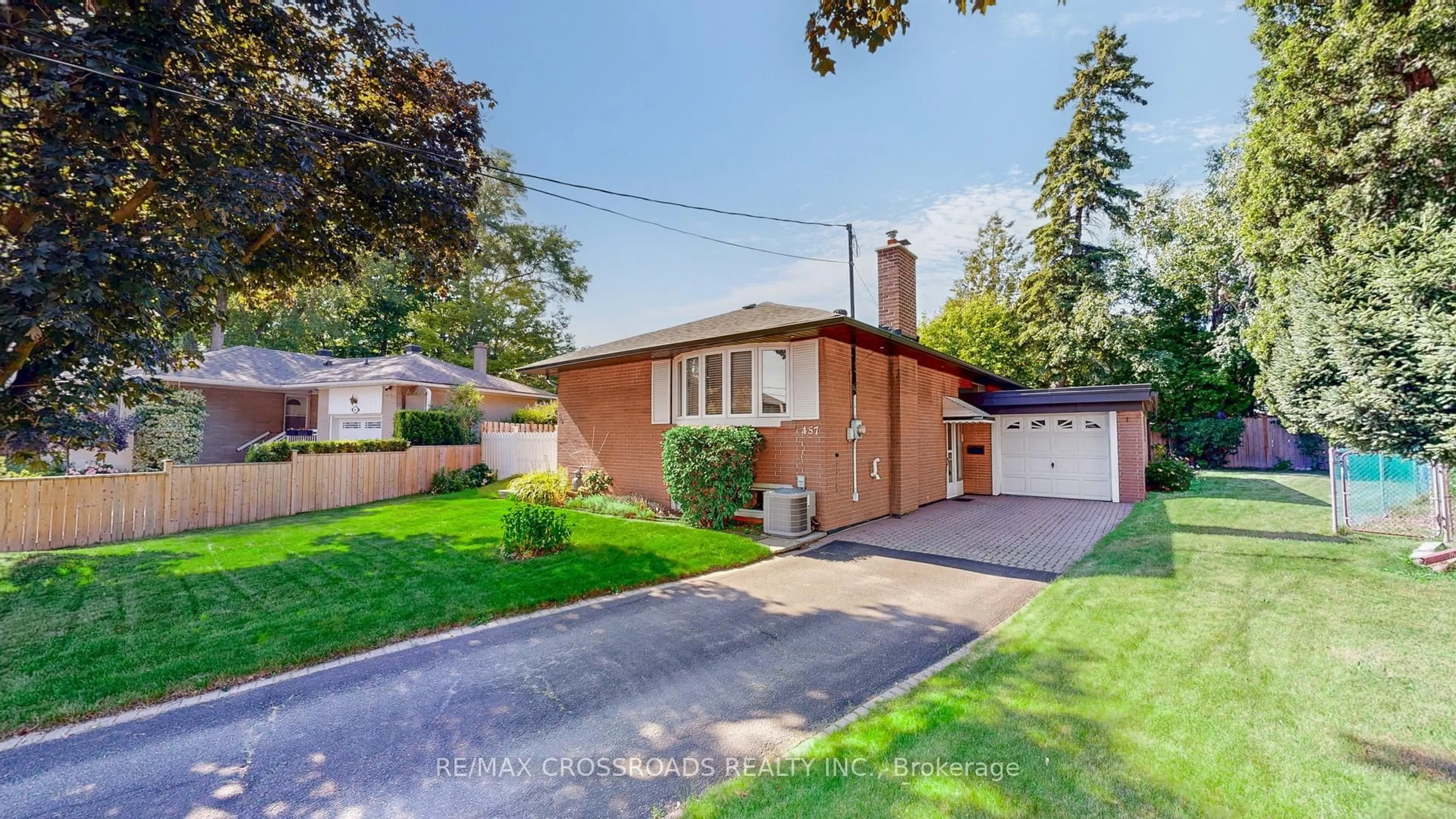 Home with brick exterior material, street for 457 Paliser Crt, Richmond Hill Ontario L4C 1R7