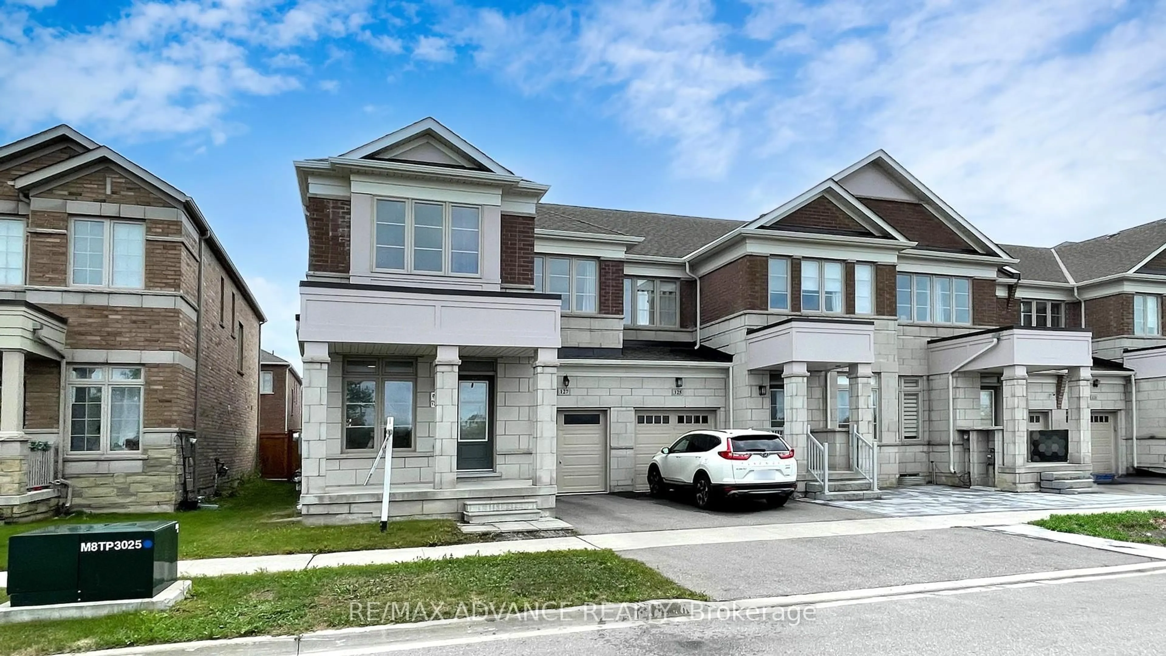 Unknown for 127 Decast Cres, Markham Ontario L6B 1N8