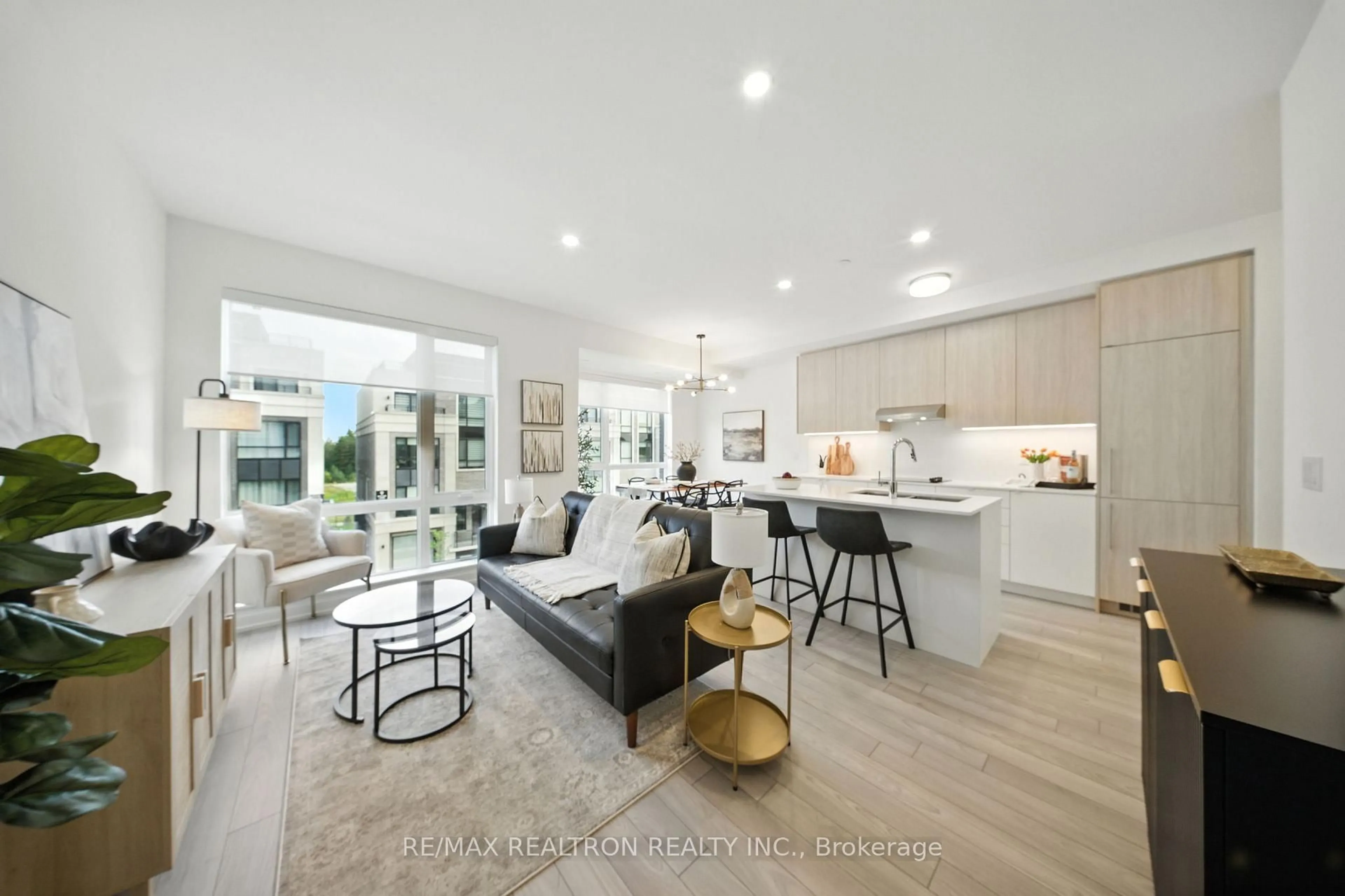 Open concept kitchen, unknown for 8 Walder Lane #H308, Richmond Hill Ontario L4S 0P7