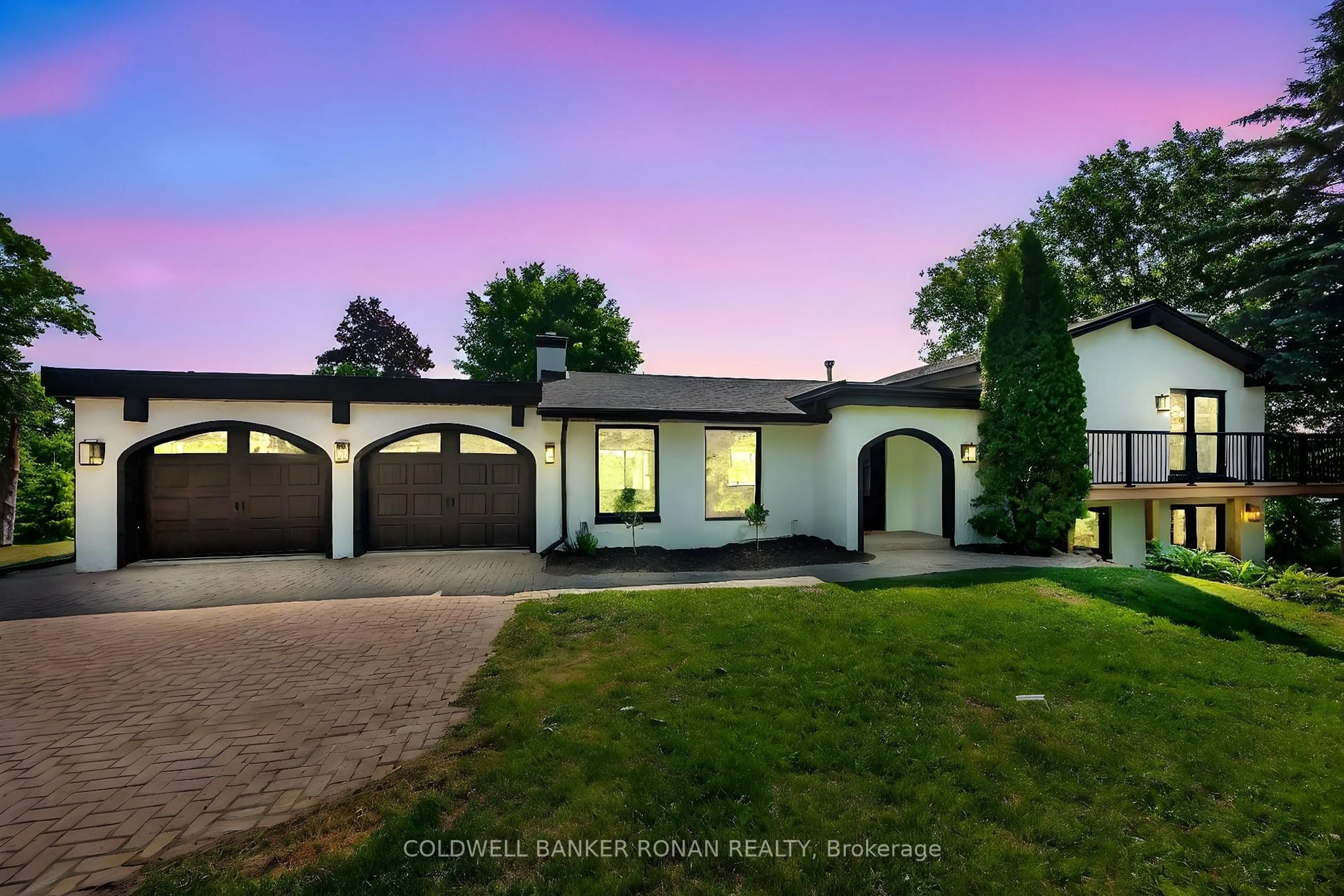 A pic from outside/outdoor area/front of a property/back of a property/a pic from drone, street for 993177 Mono Adjala Townline, Adjala-Tosorontio Ontario L9W 2Z2