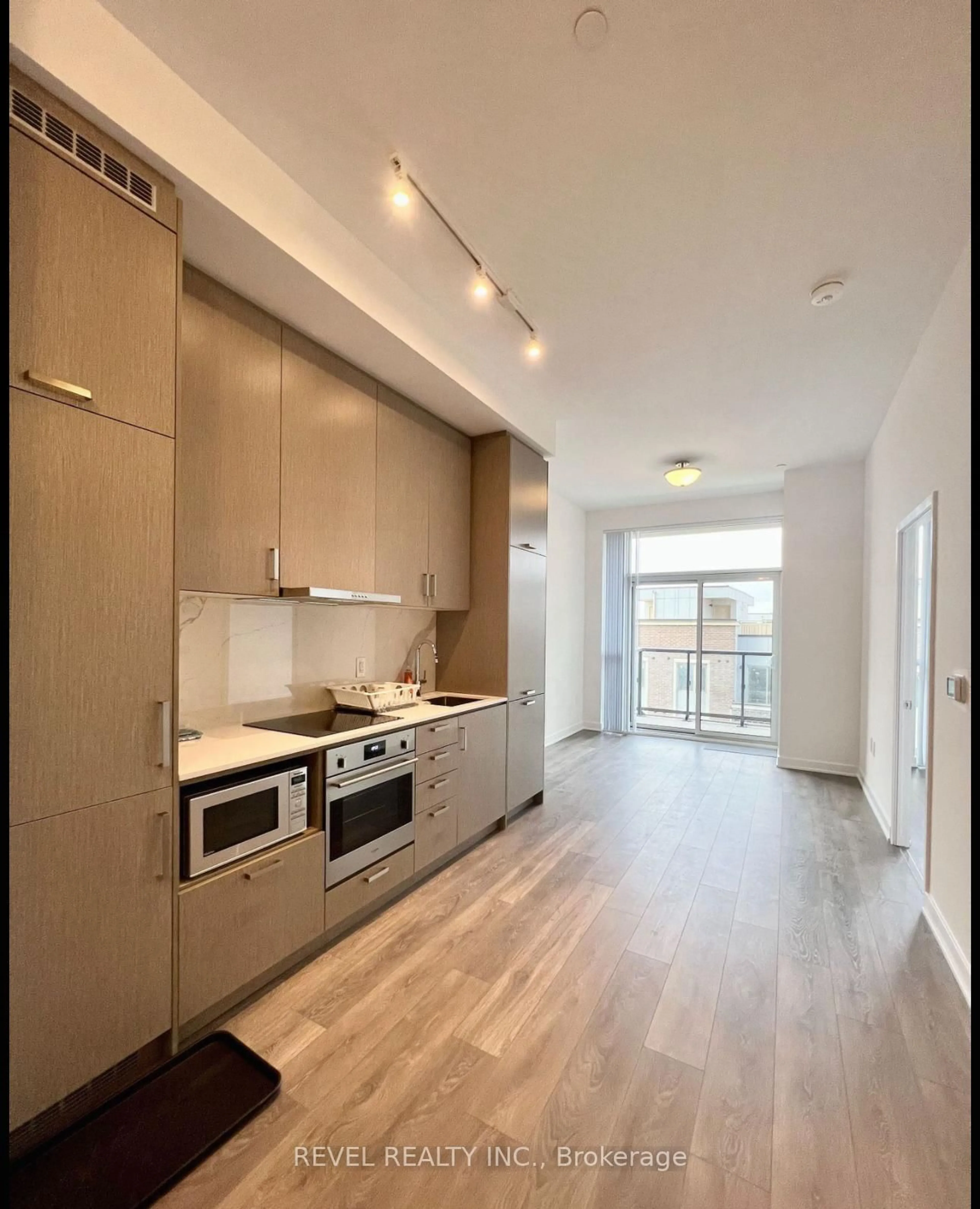 Unknown for 60 Honeycrisp Cres #302, Vaughan Ontario L4K 0N5