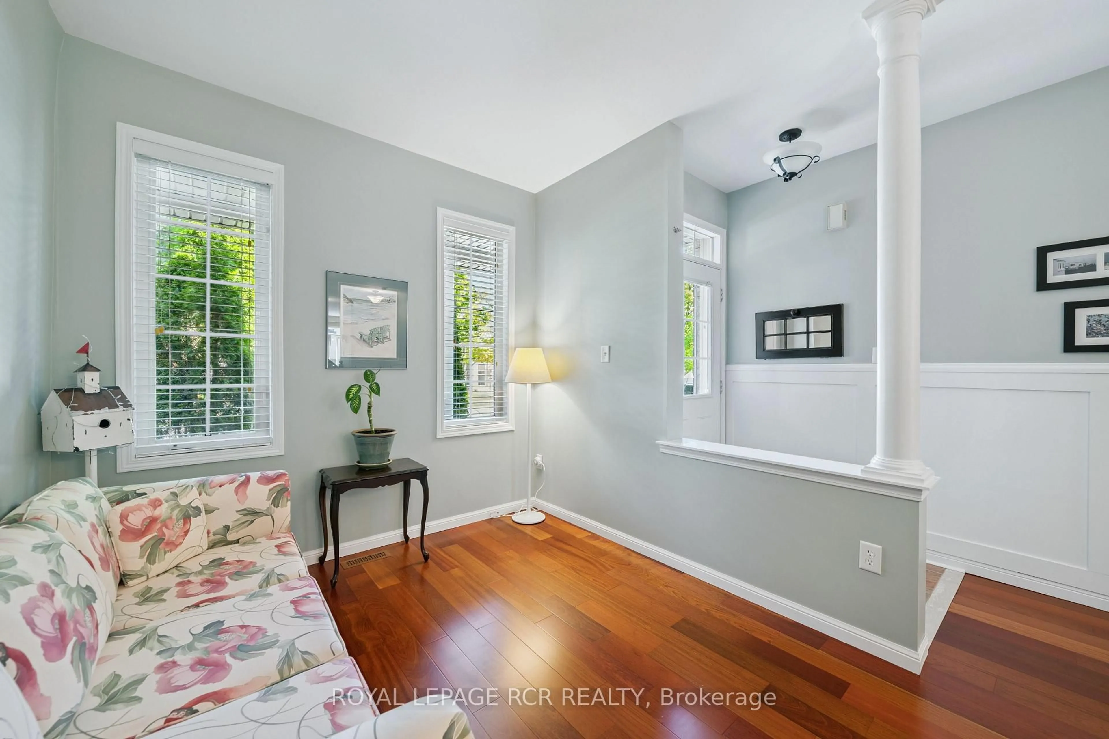 Unknown for 136 Dolce Cres, Vaughan Ontario L4H 3C8