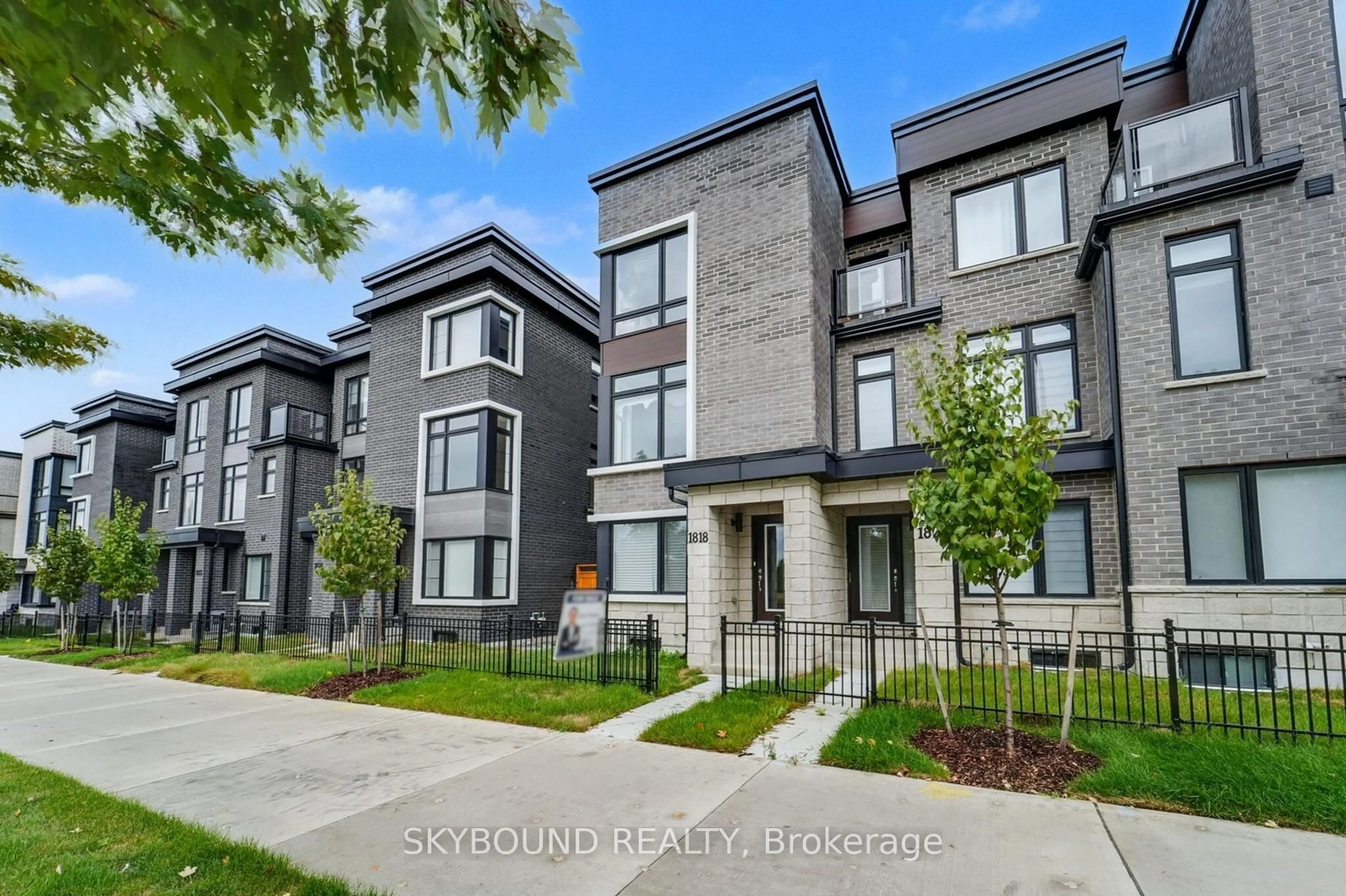 Home with brick exterior material, street for 1818 Donald Cousens Pkwy, Markham Ontario L6B 0V5