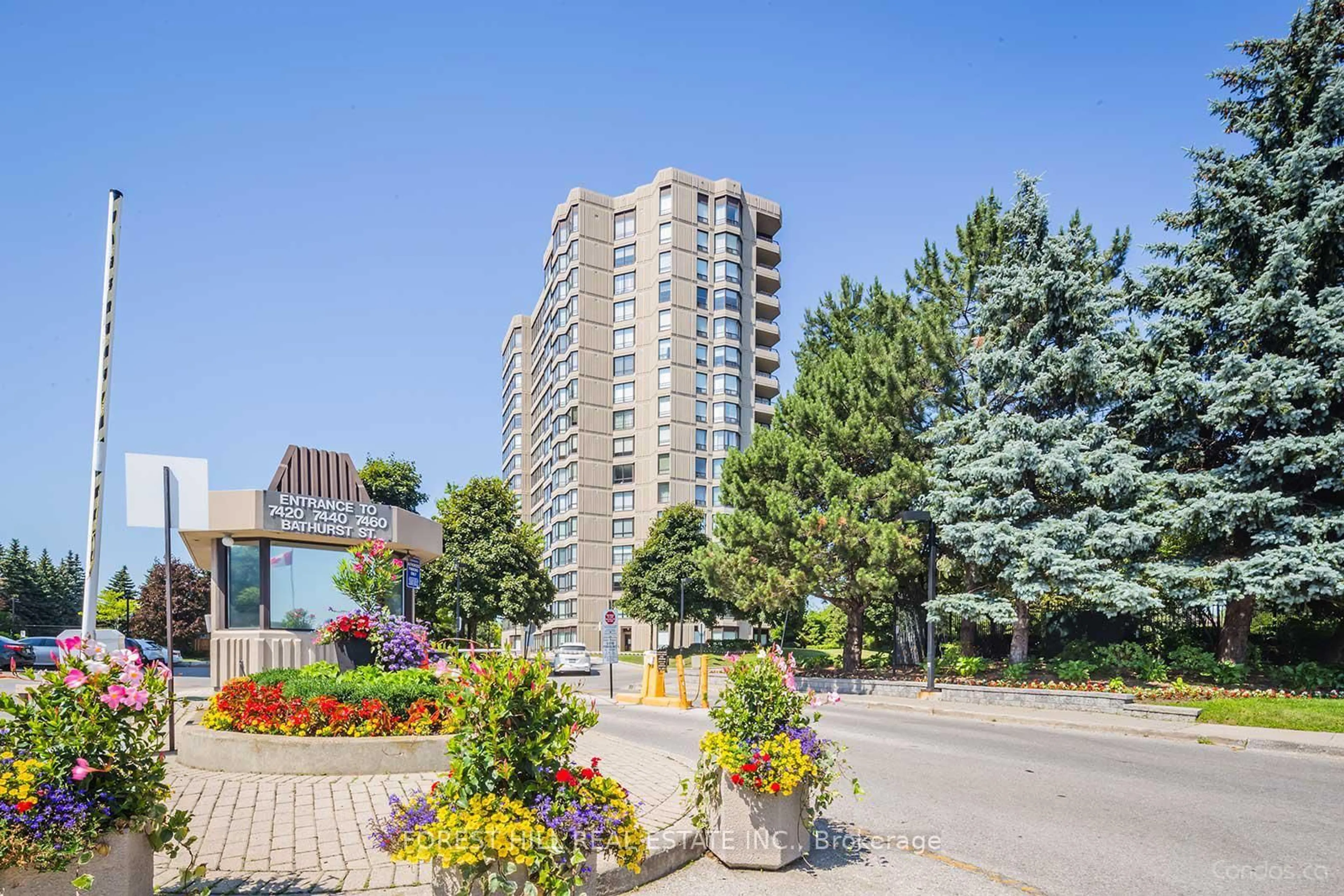 Patio, street for 7420 Bathurst St #609, Vaughan Ontario L4J 6X4