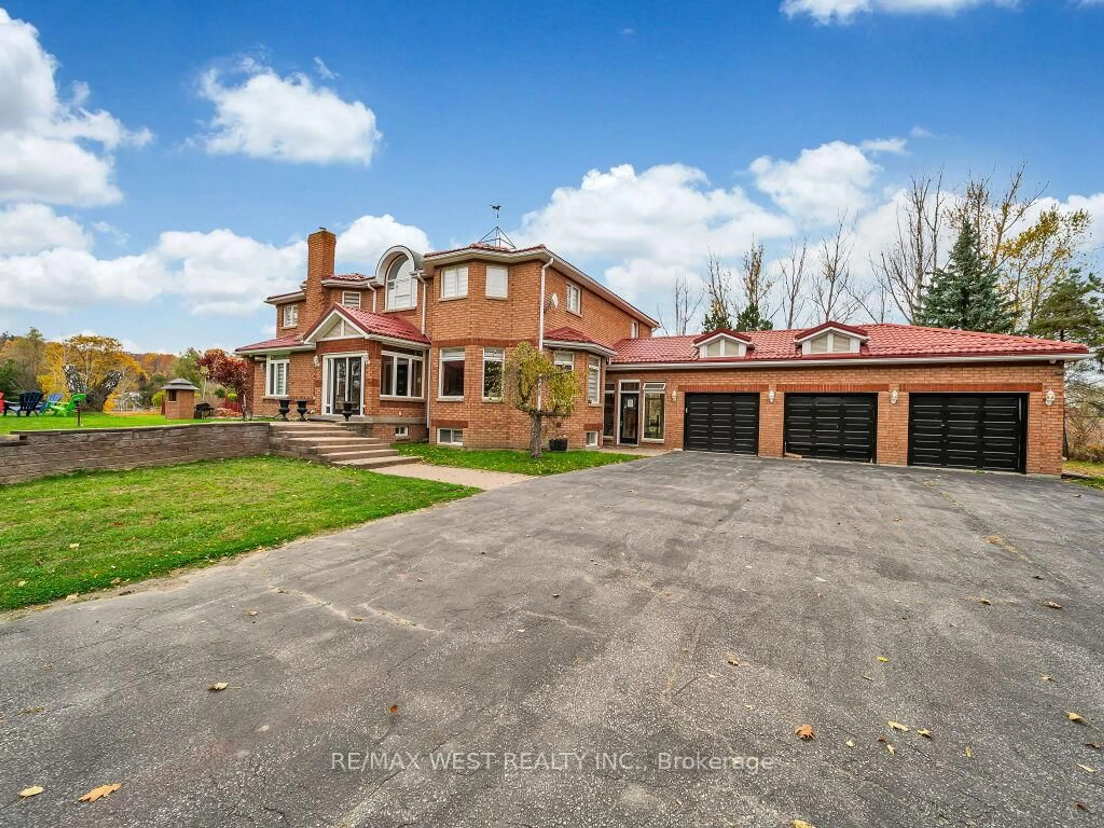 A pic from outside/outdoor area/front of a property/back of a property/a pic from drone, street for 5679 8th Line, New Tecumseth Ontario L0G 1A0
