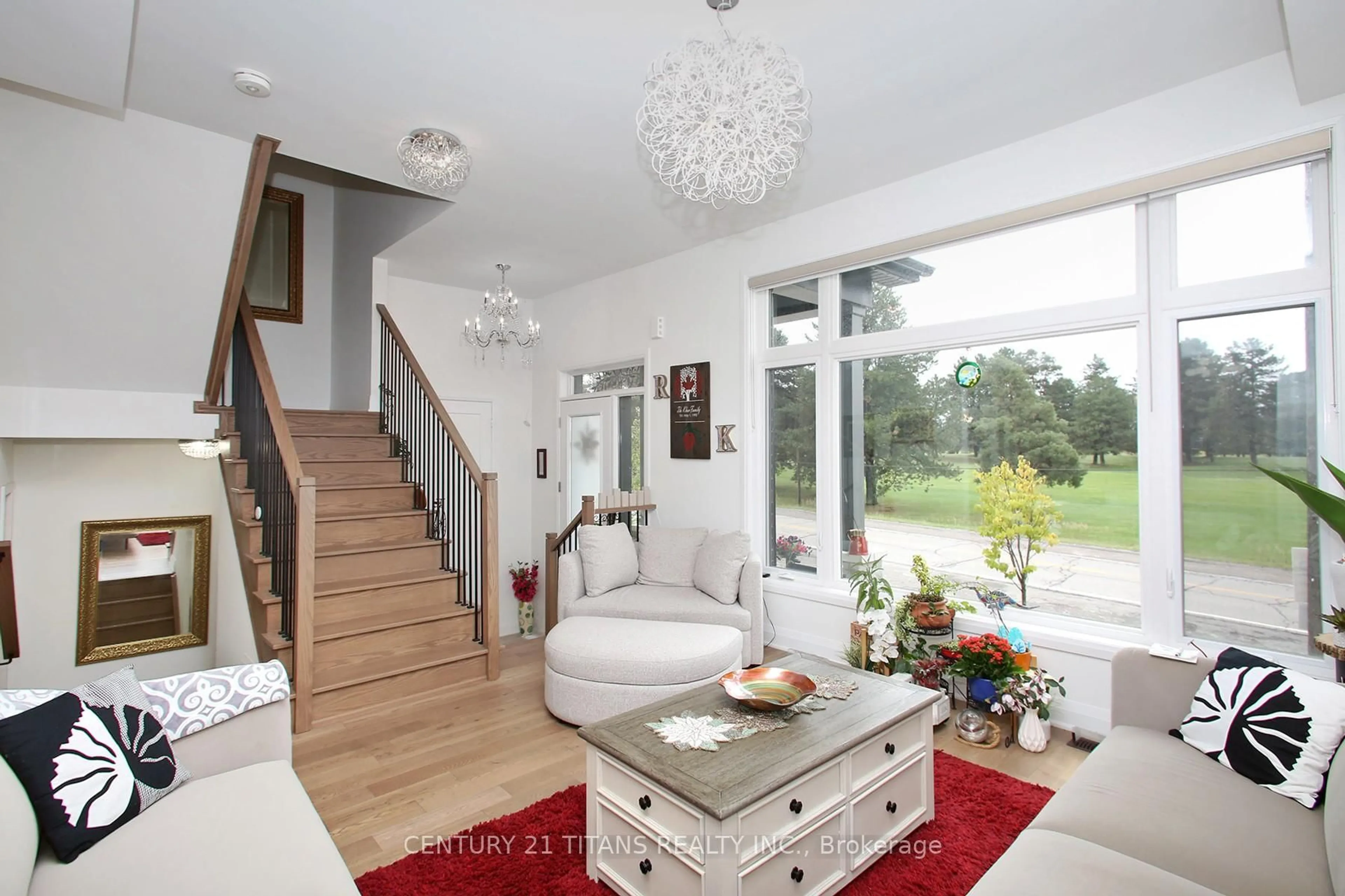 Indoor foyer for 18 Vern Robertson Gate, Uxbridge Ontario L9P 0R9