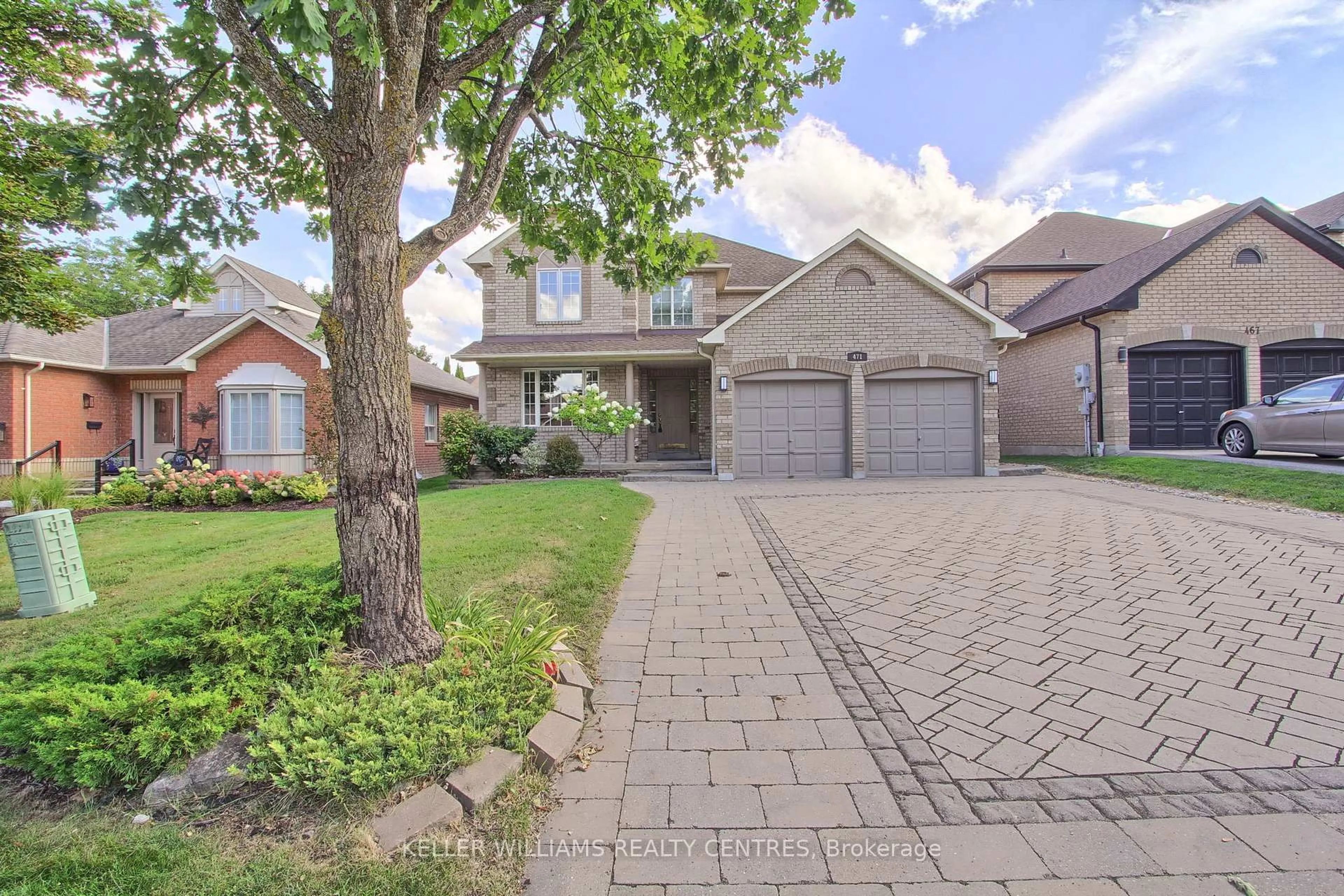 Home with brick exterior material, street for 471 Binns Ave, Newmarket Ontario L3X 1T8