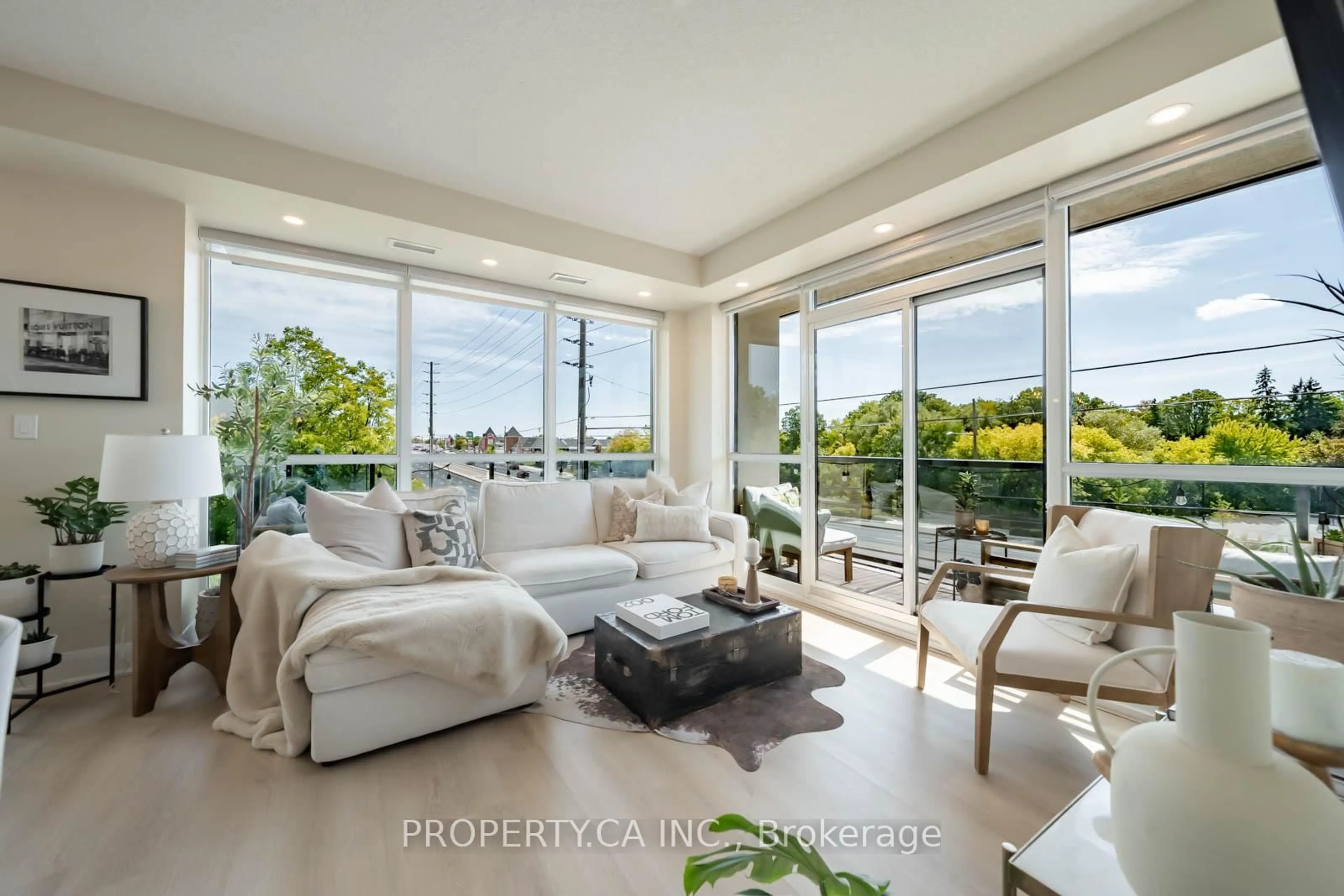 Living room with furniture, unknown for 4700 Highway 7 #318, Vaughan Ontario L4L 0B4