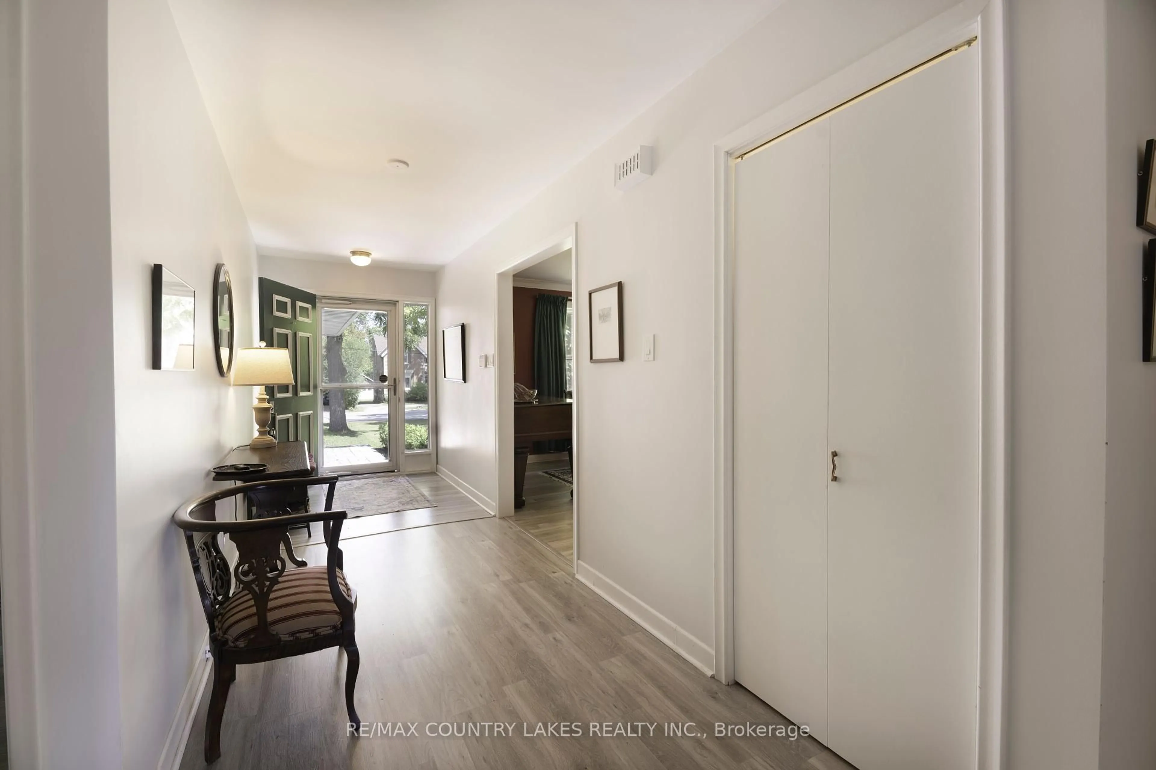 Indoor entryway for 94 Laidlaw St, Brock Ontario L0E 1E0