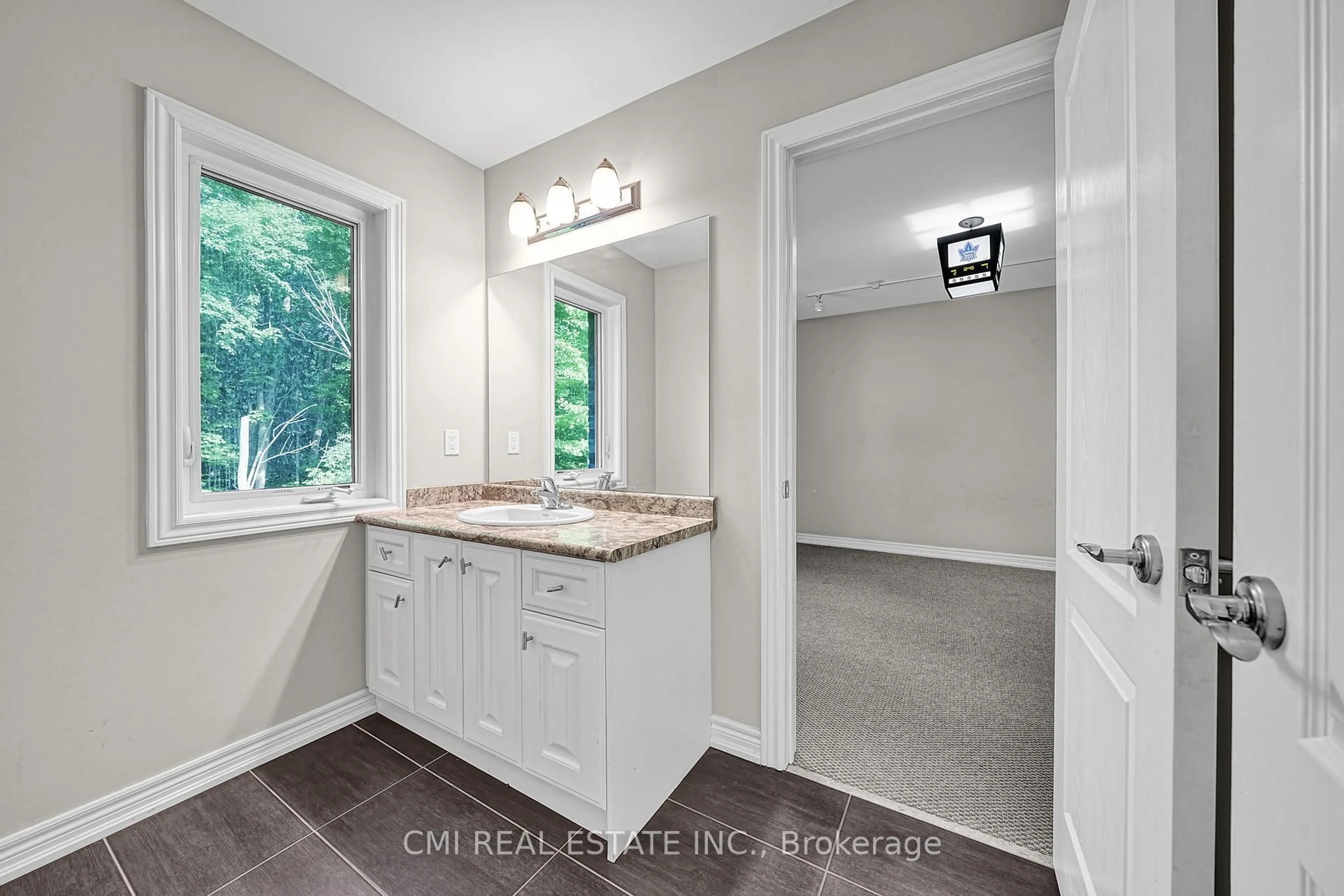 Contemporary bathroom, ceramic/tile floor for 21 Scotia Rd, Georgina Ontario L0E 1R0