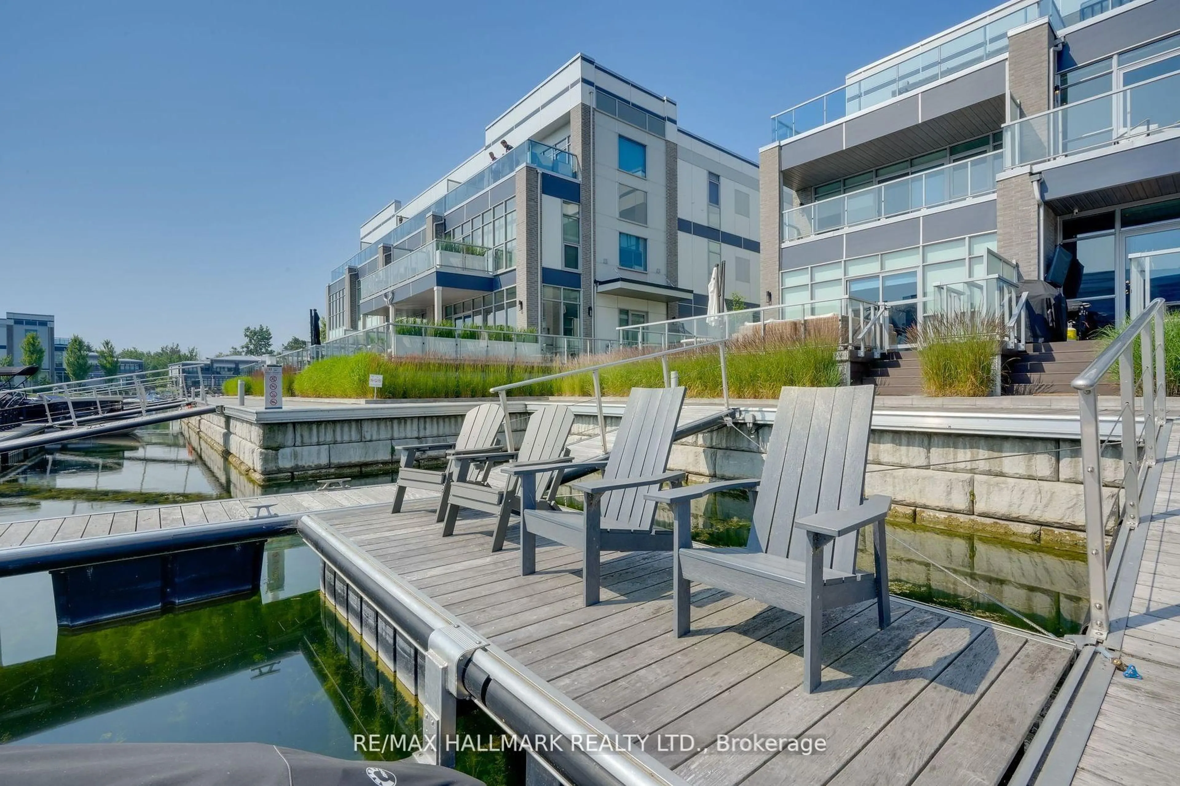 Patio, water/lake/river/ocean view for 3658 Ferretti Crt, Innisfil Ontario L9S 0N6