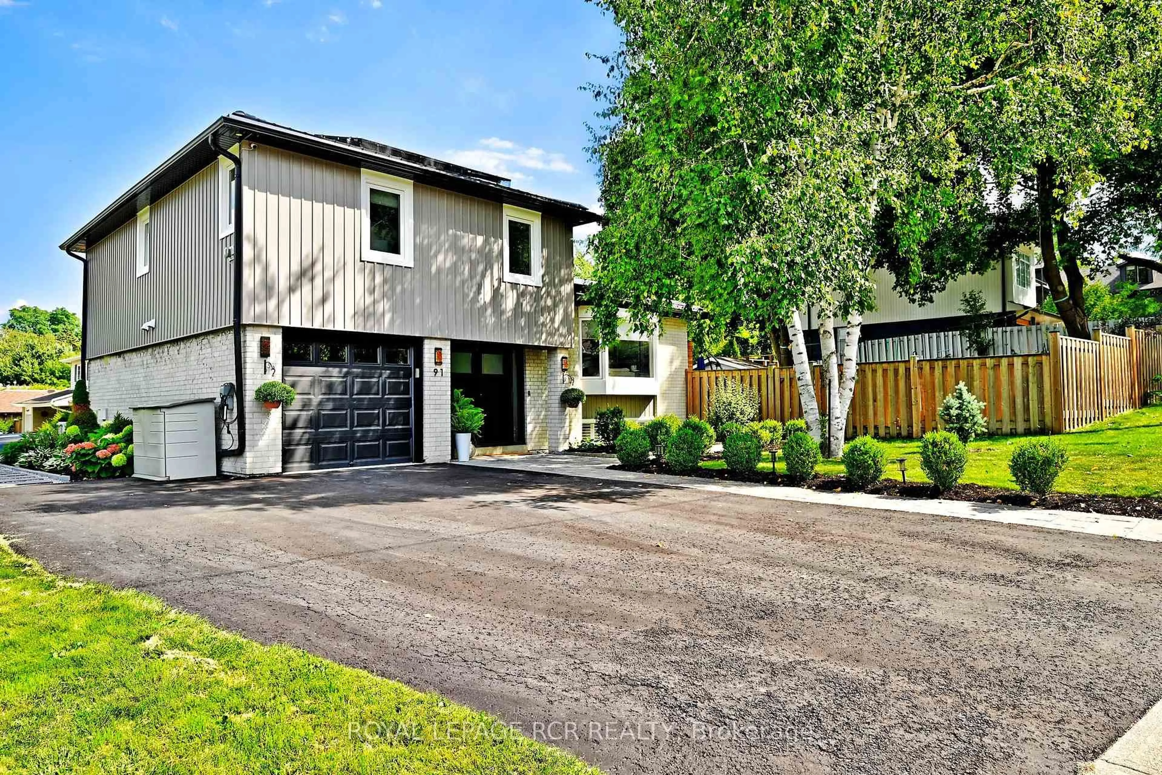 Unknown for 91 Spruce St, Aurora Ontario L4G 1S2