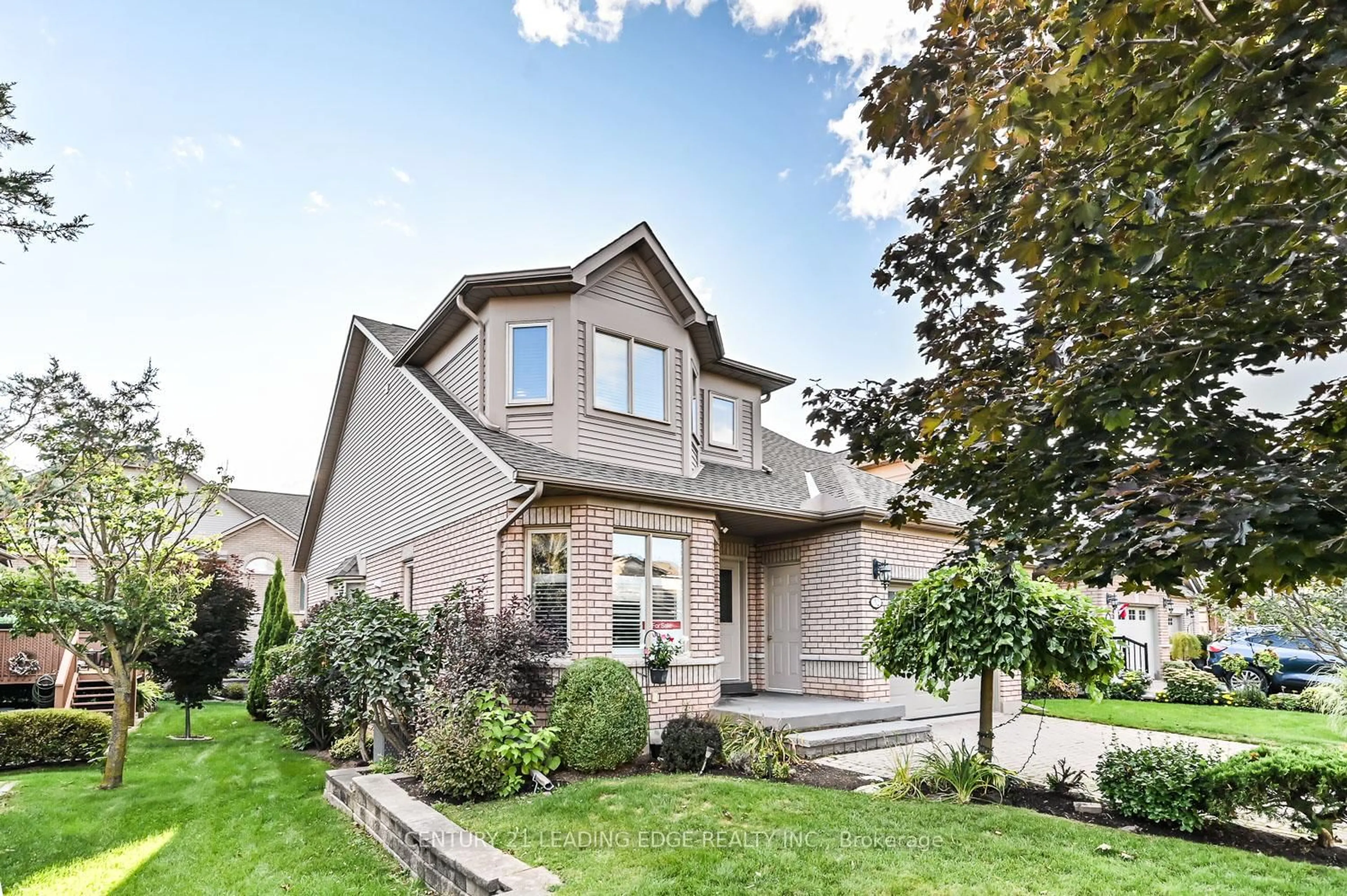 Home with brick exterior material, street for 52 Bella Vista Trail, New Tecumseth Ontario L9R 2C6