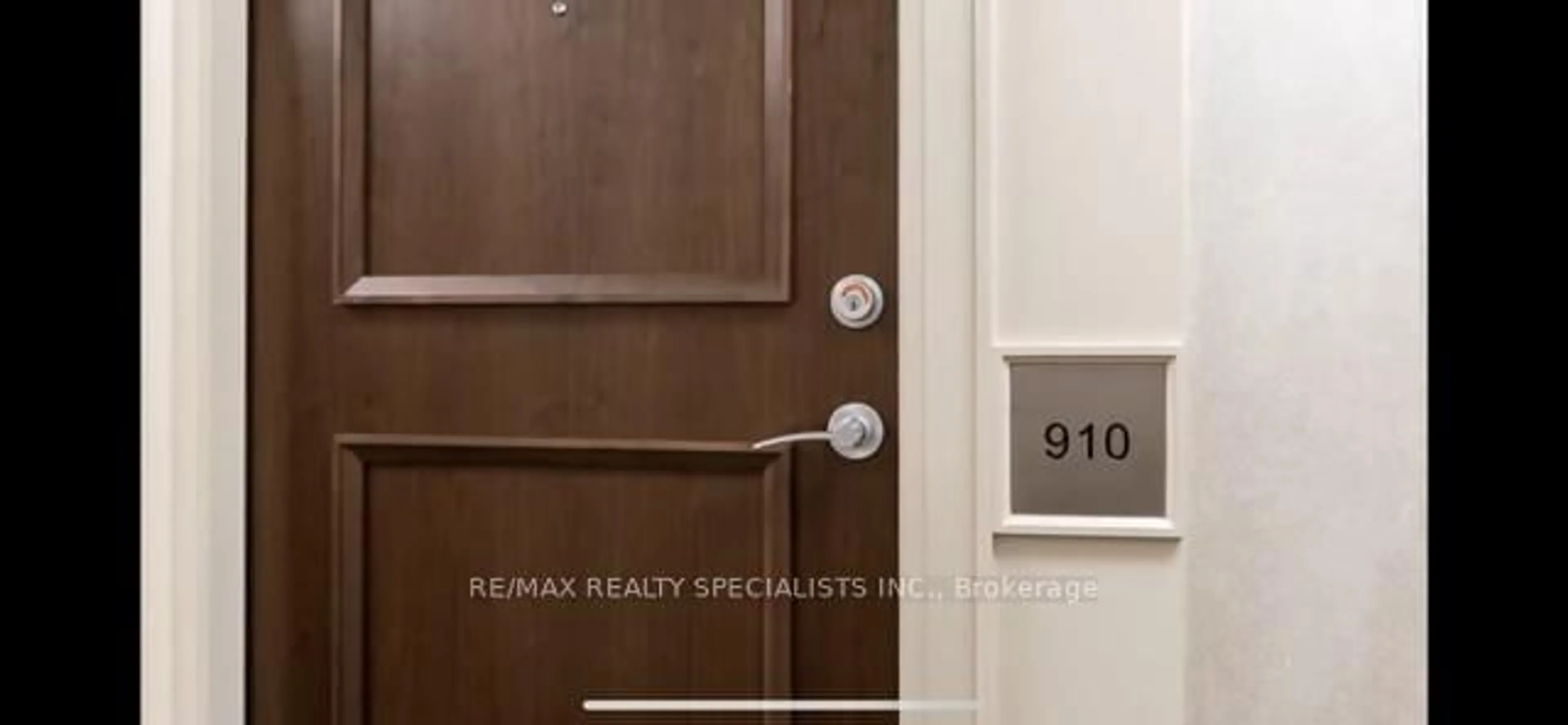 Indoor entryway for 9582 Markham Rd #910, Markham Ontario L6E 0T4