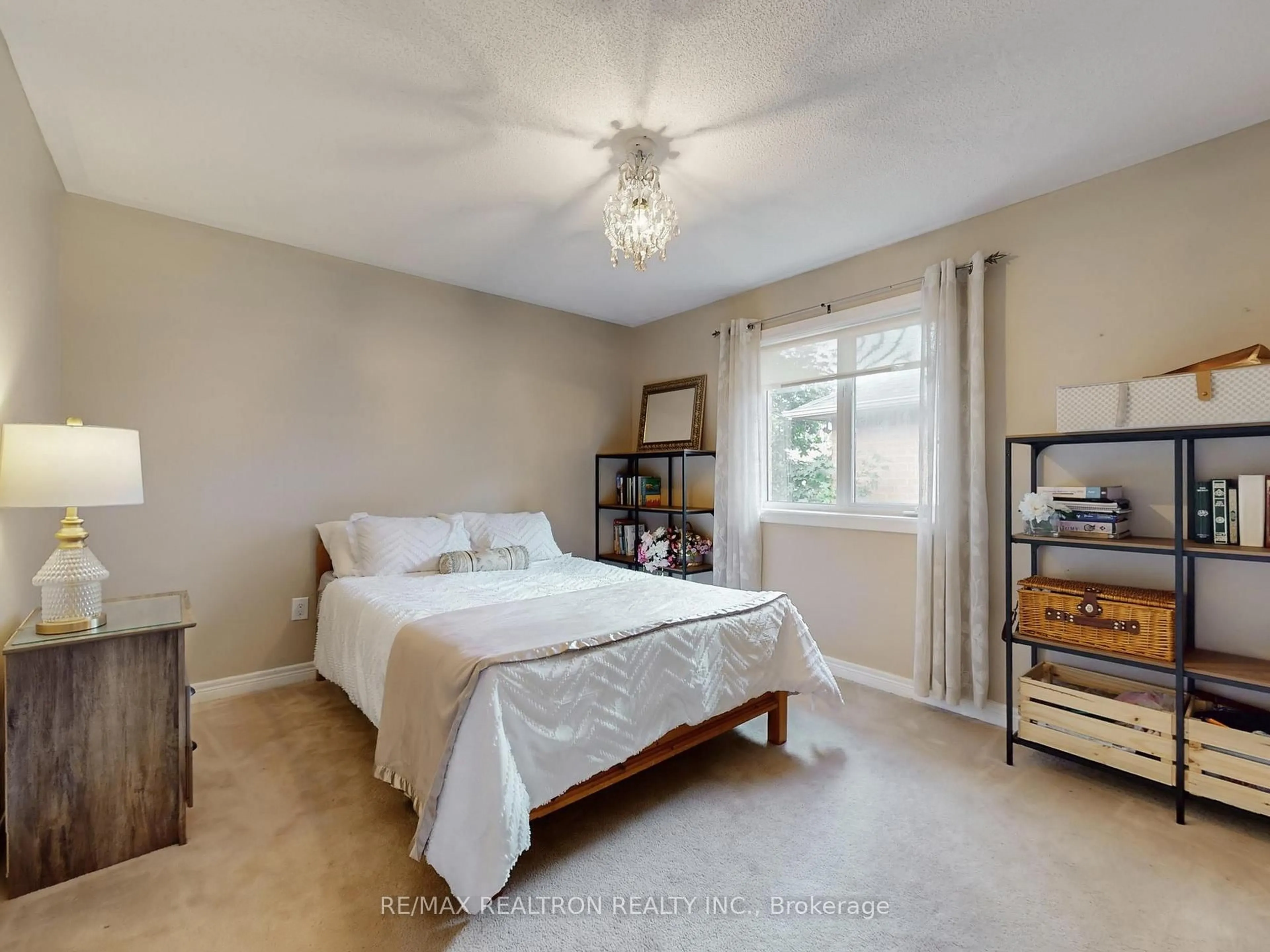 Bedroom with bed, unknown for 6 Rouge Fairway St, Markham Ontario L3S 4H5