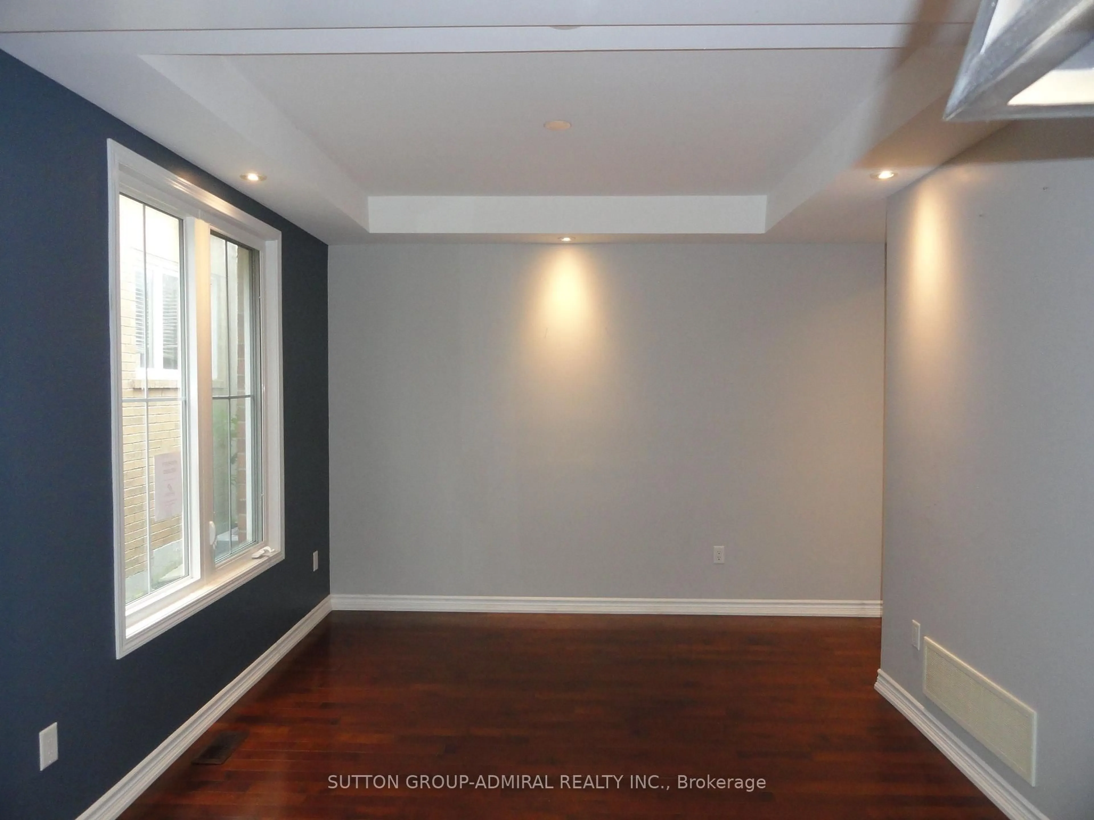 A pic of a room for 25 Cliff Gunn Rd, Newmarket Ontario L3X 3J8