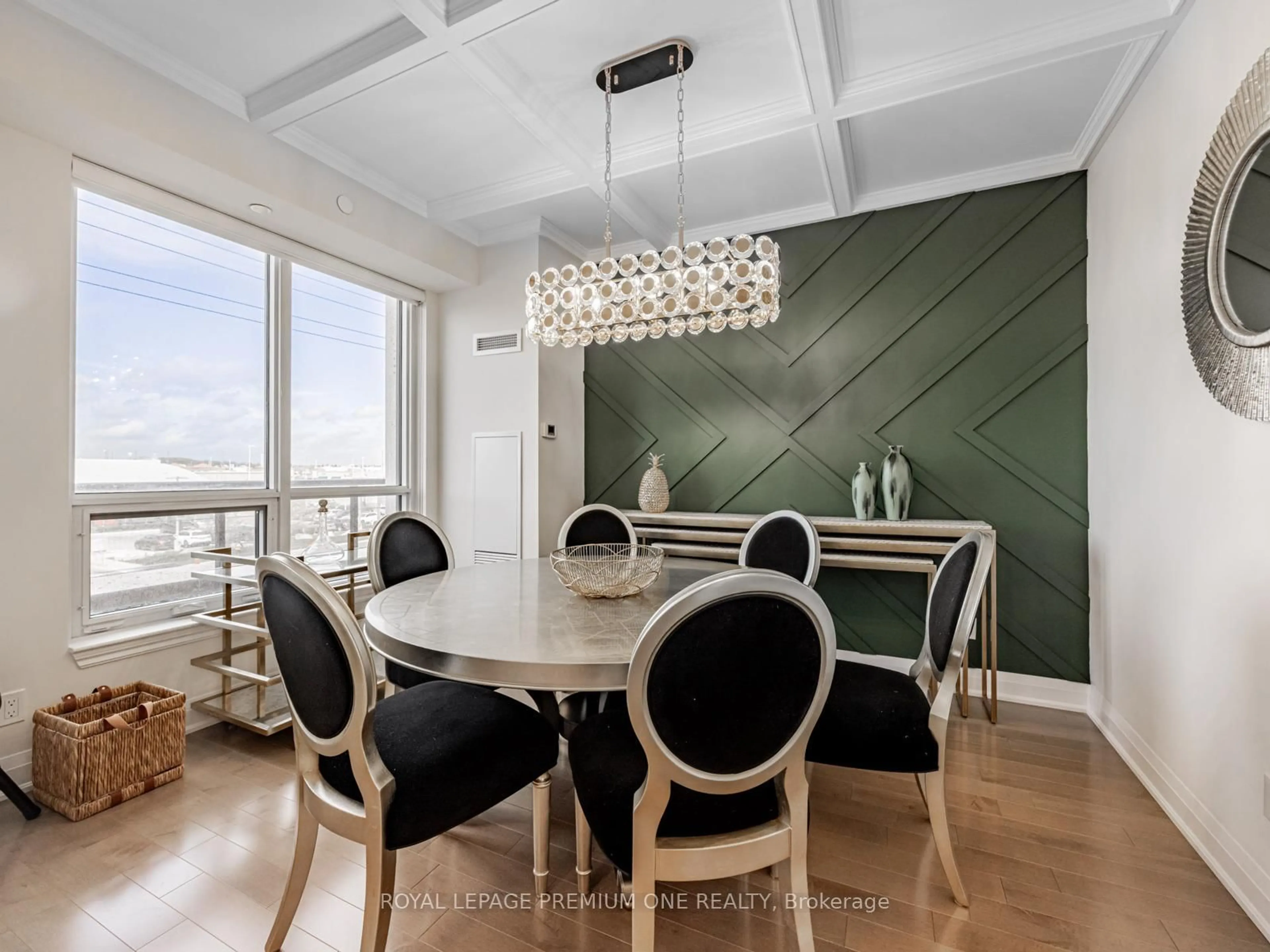 Dining room, wood/laminate floor for 9085 Jane St #310, Vaughan Ontario L4K 0L8