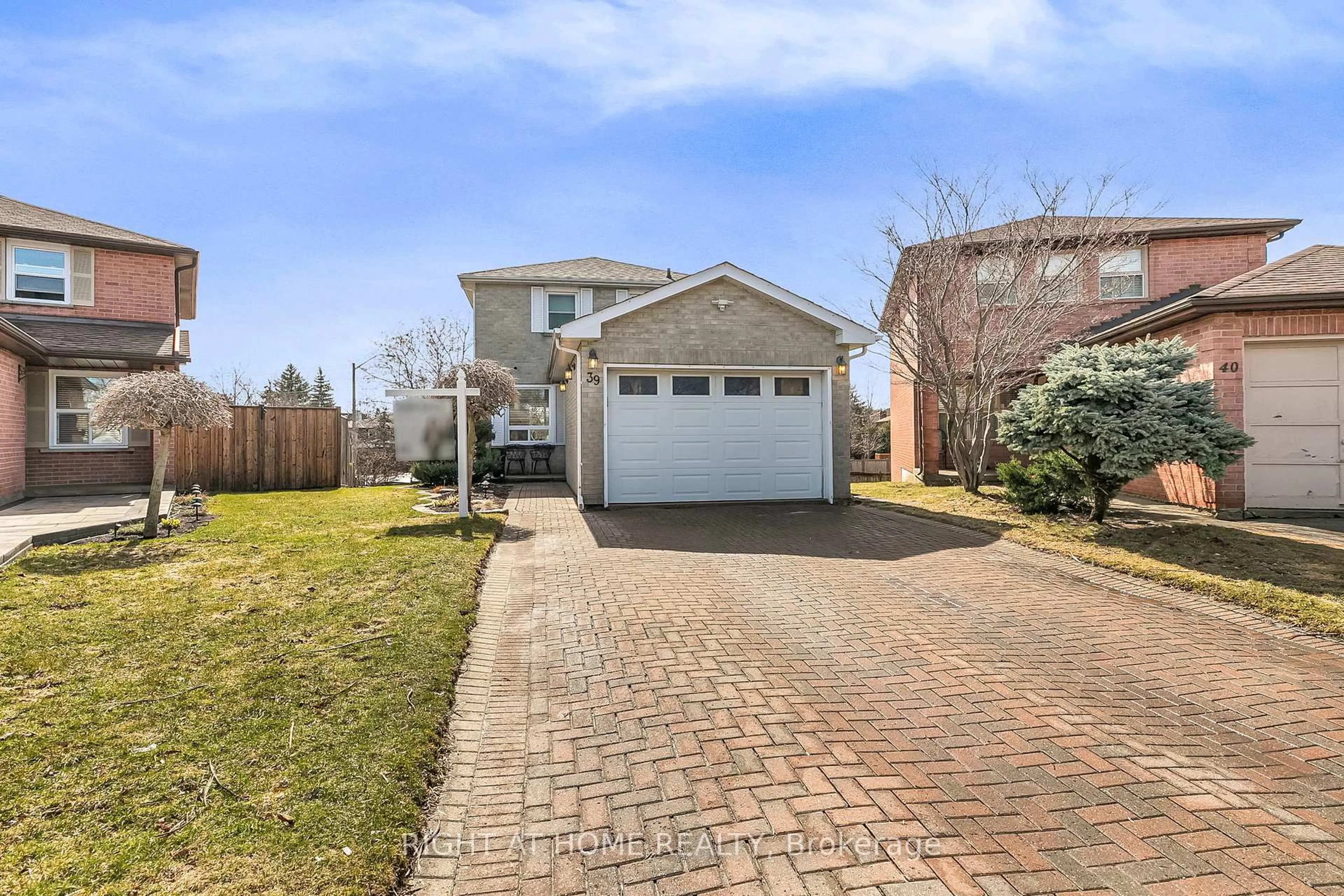 Unknown for 39 Aranka Crt, Richmond Hill Ontario L4C 7V2