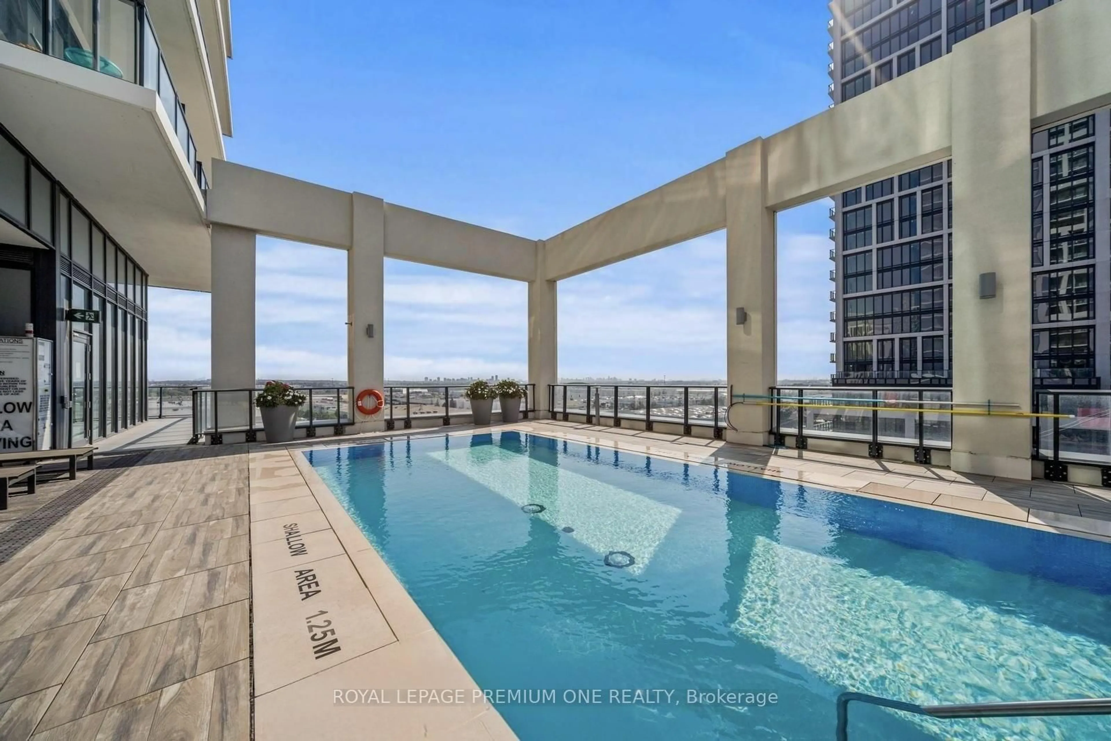 Pool for 9000 JANE St #221, Vaughan Ontario L4K 2M9