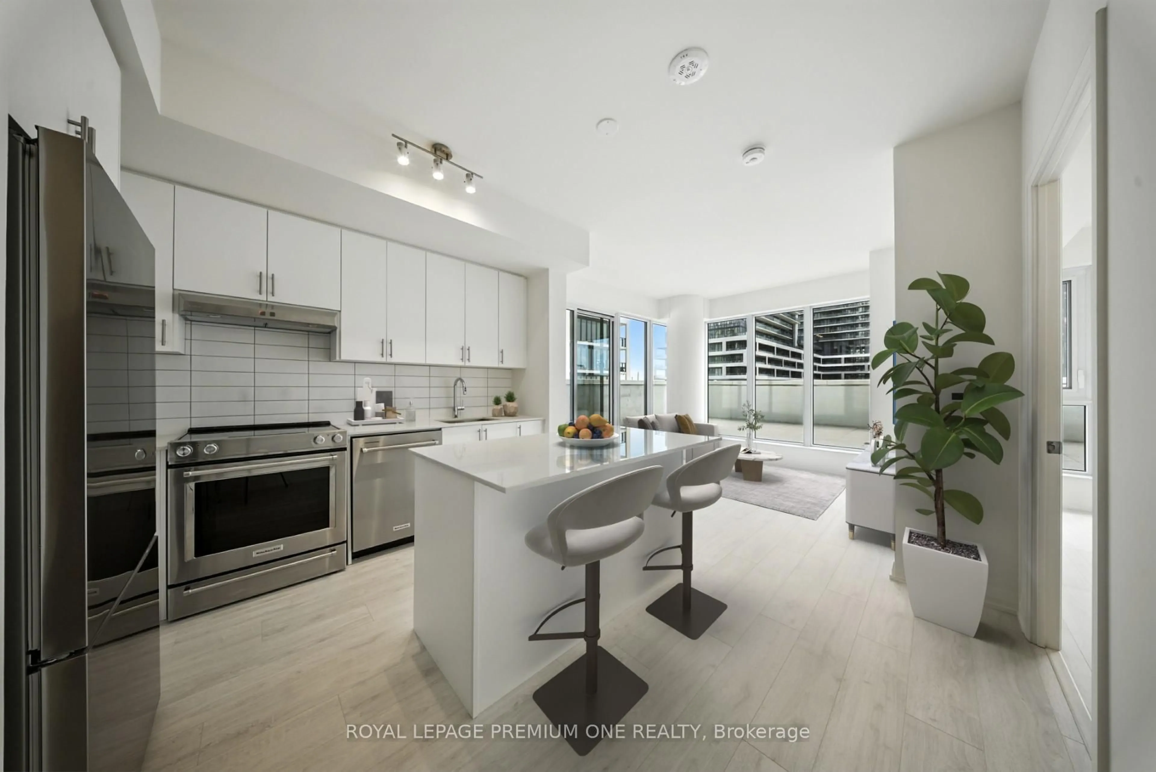 Open concept kitchen, ceramic/tile floor for 9000 JANE St #221, Vaughan Ontario L4K 2M9