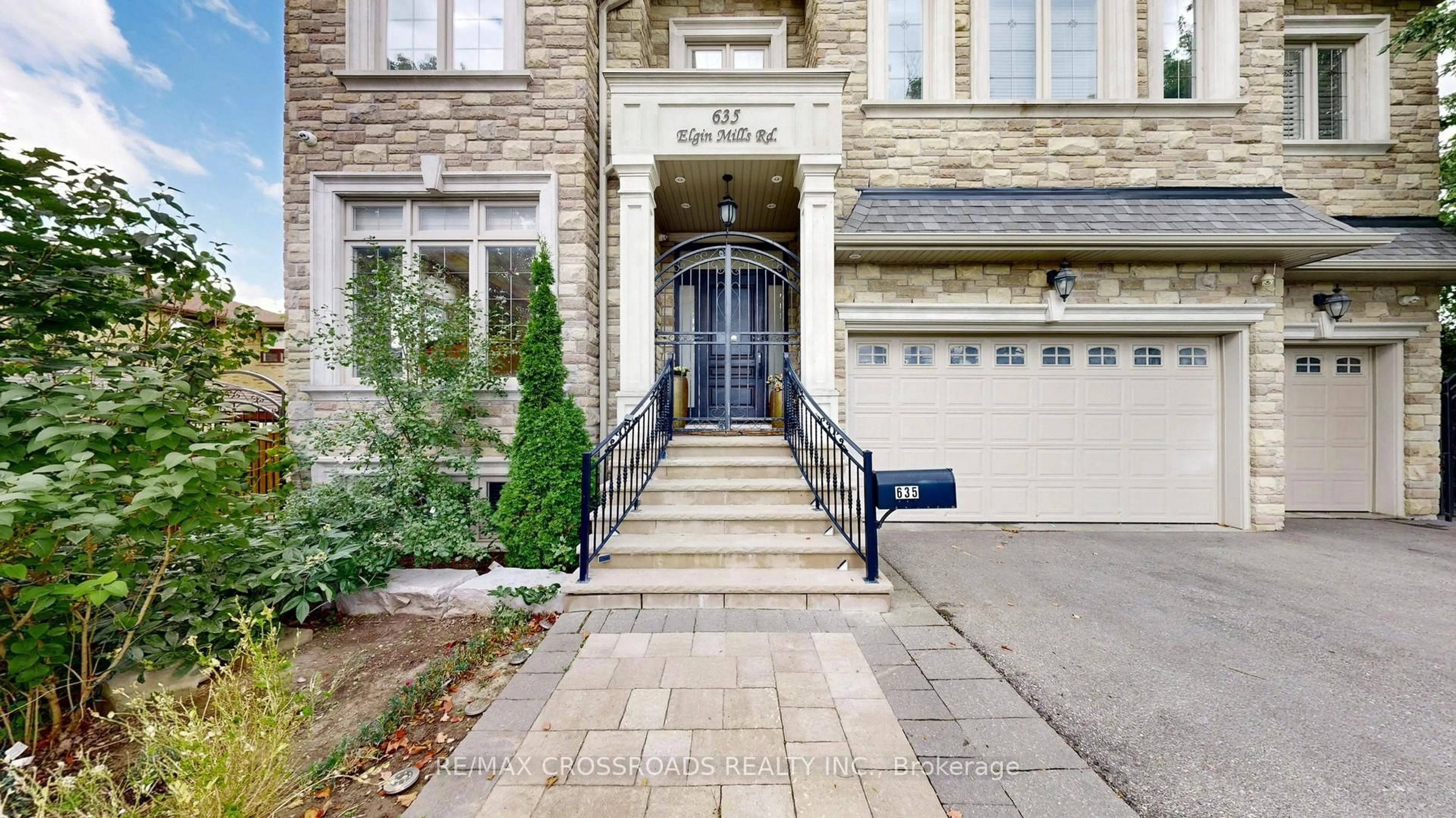 Unknown for 635 Elgin Mills Rd, Richmond Hill Ontario L4C 4M2