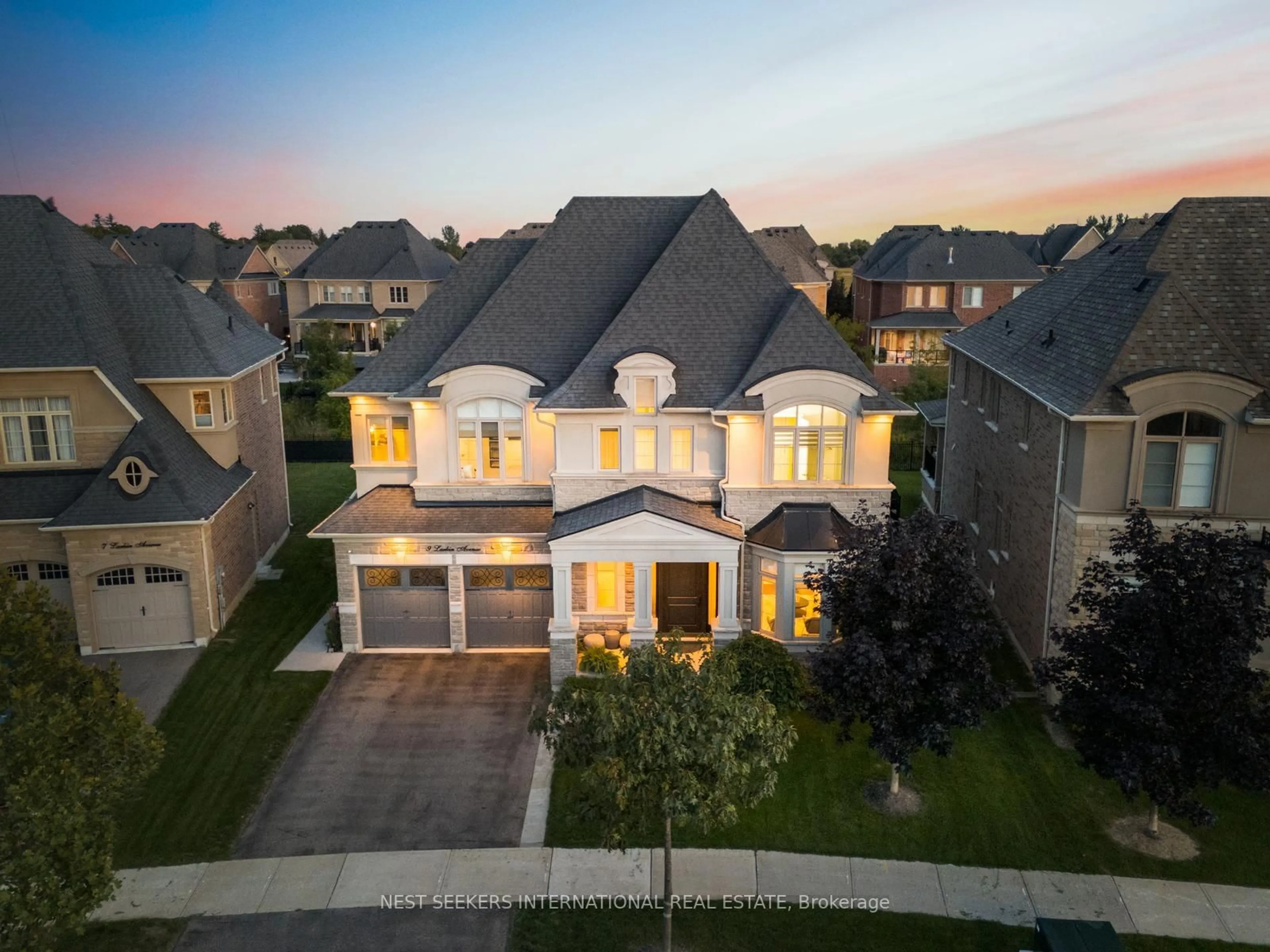 A pic from outside/outdoor area/front of a property/back of a property/a pic from drone, street for 9 Larkin Ave, King Ontario L7B 0N8