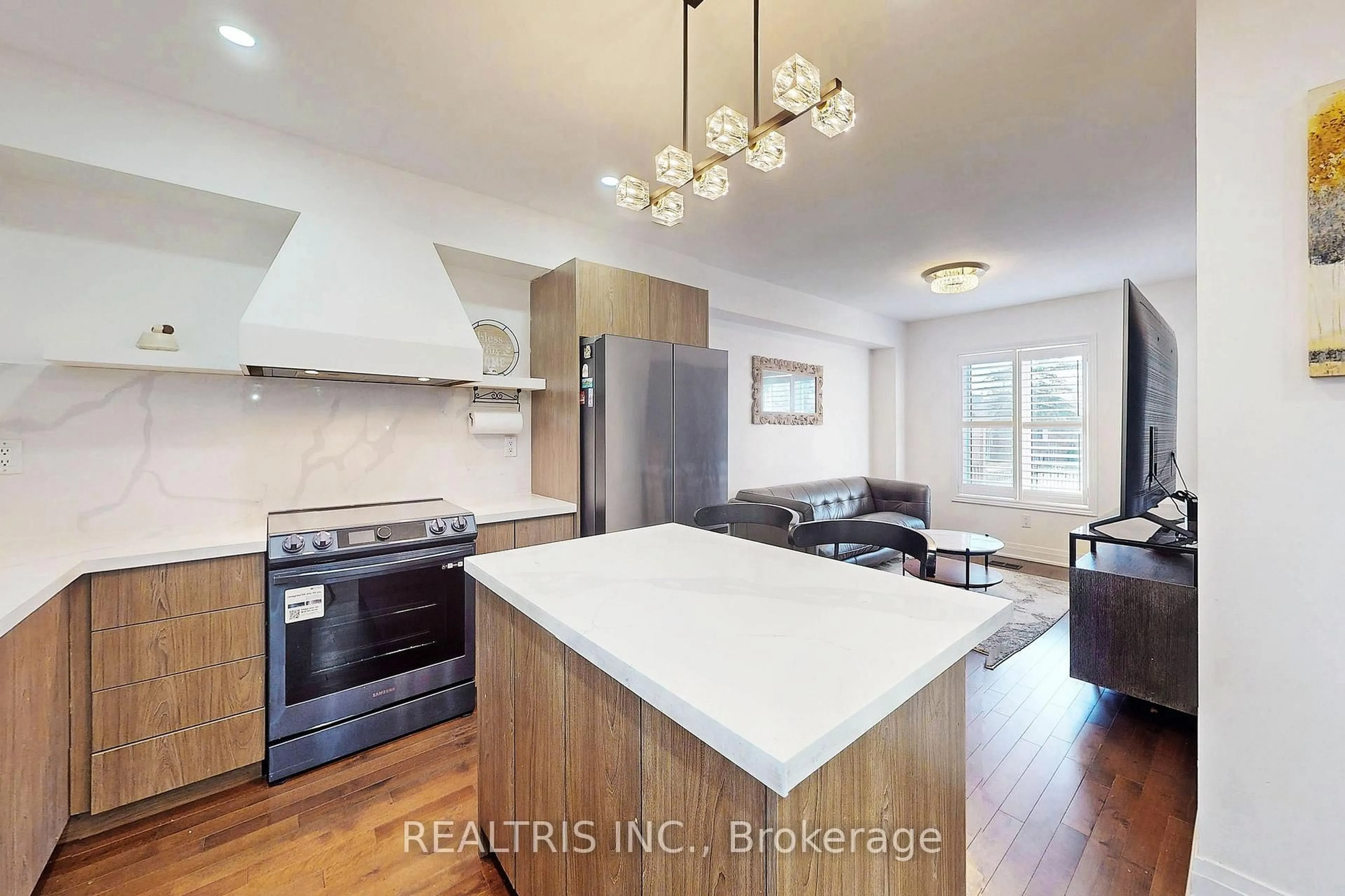 Open concept kitchen, unknown for 12339 Ninth Line, Whitchurch-Stouffville Ontario L4A 1C2
