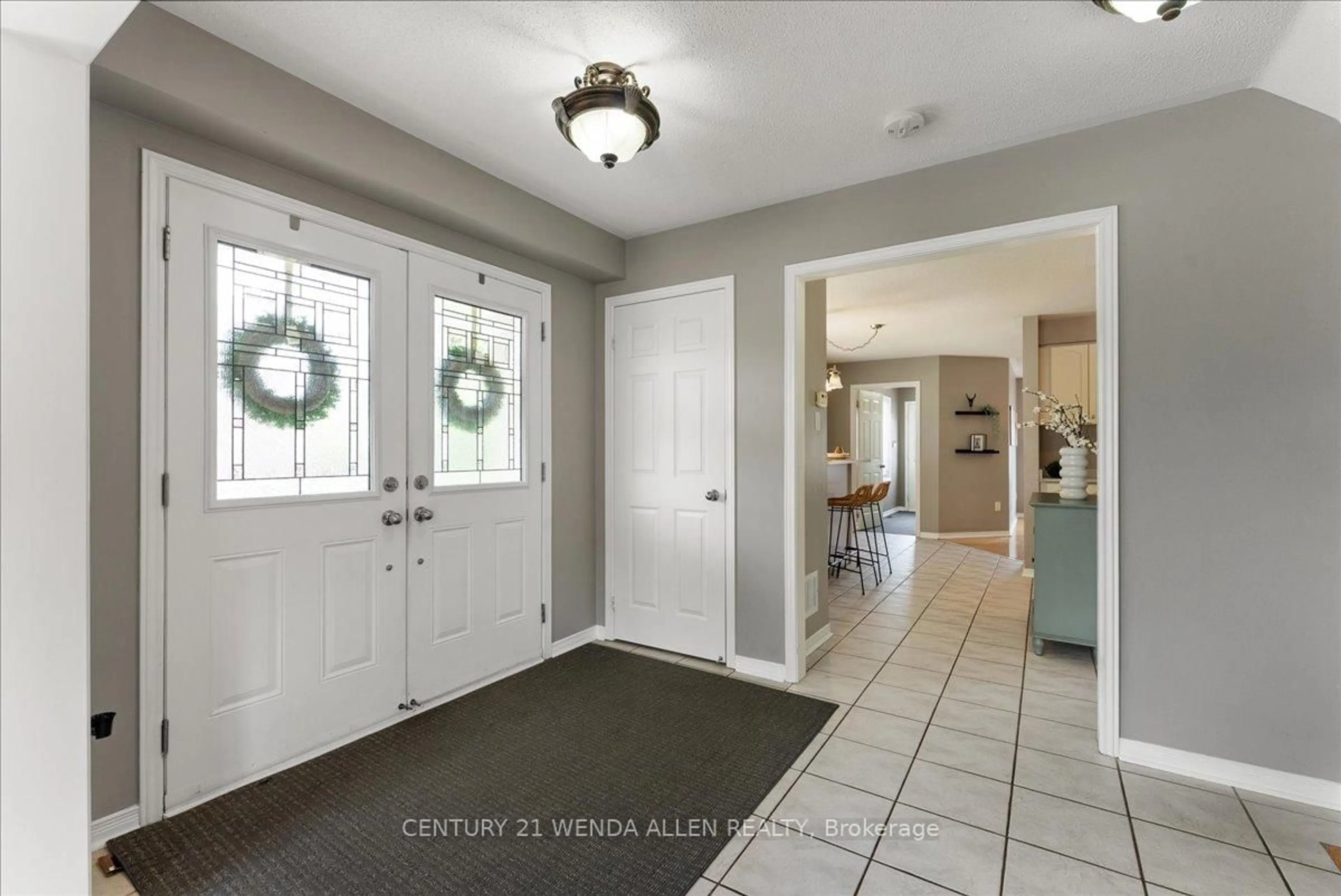 Indoor entryway for 1 Ayhart St, Markham Ontario L6E 1H7