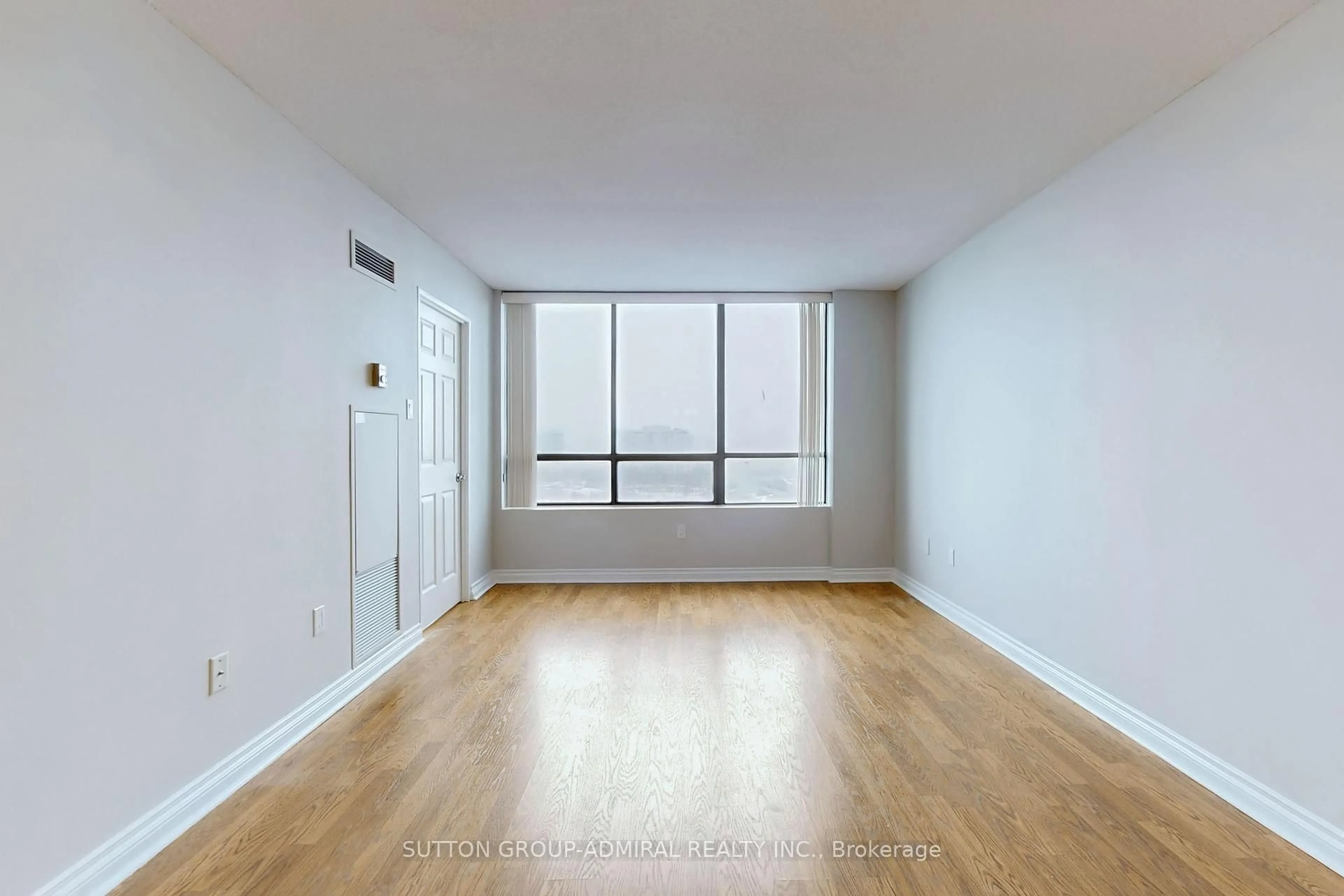 A pic of a room for 7601 Bathurst St #1107, Vaughan Ontario L4J 4H5