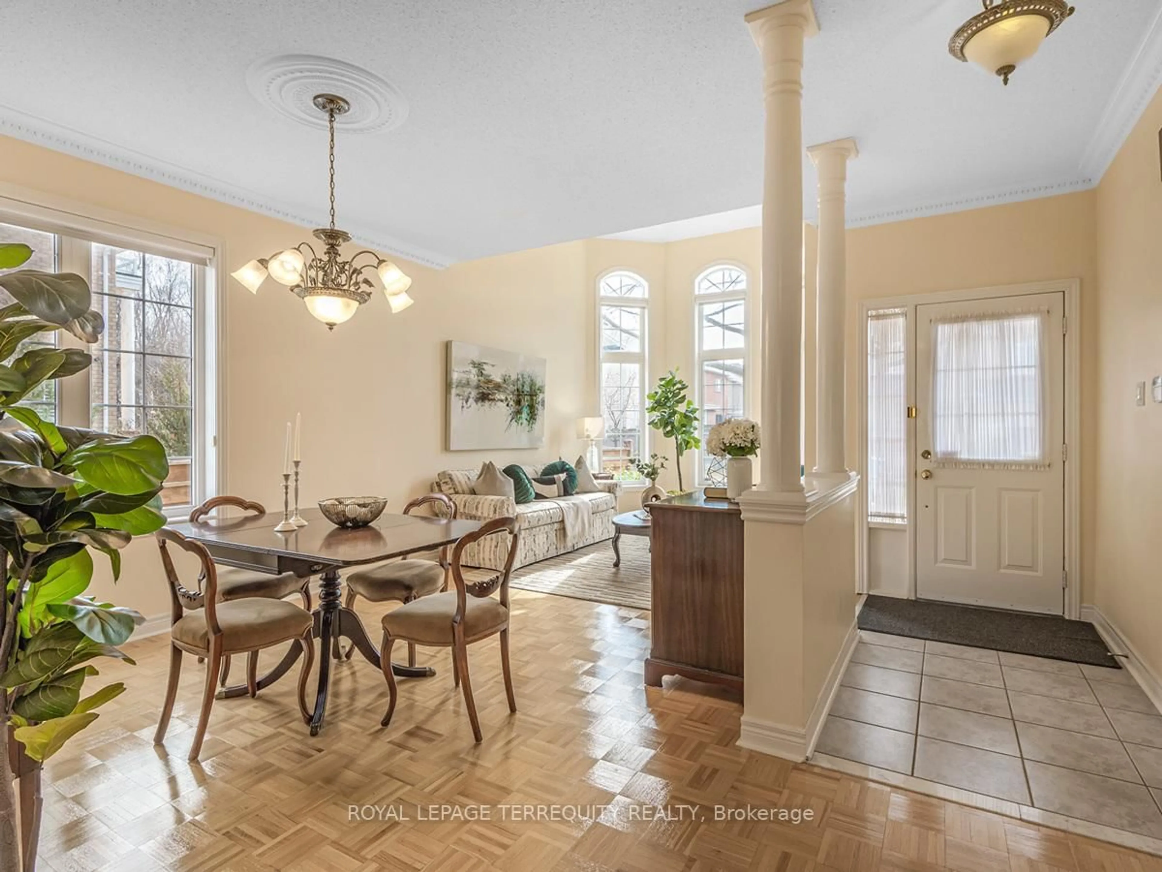 Dining room, ceramic/tile floor for 11 Avocet Dr, Vaughan Ontario L4H 2K9