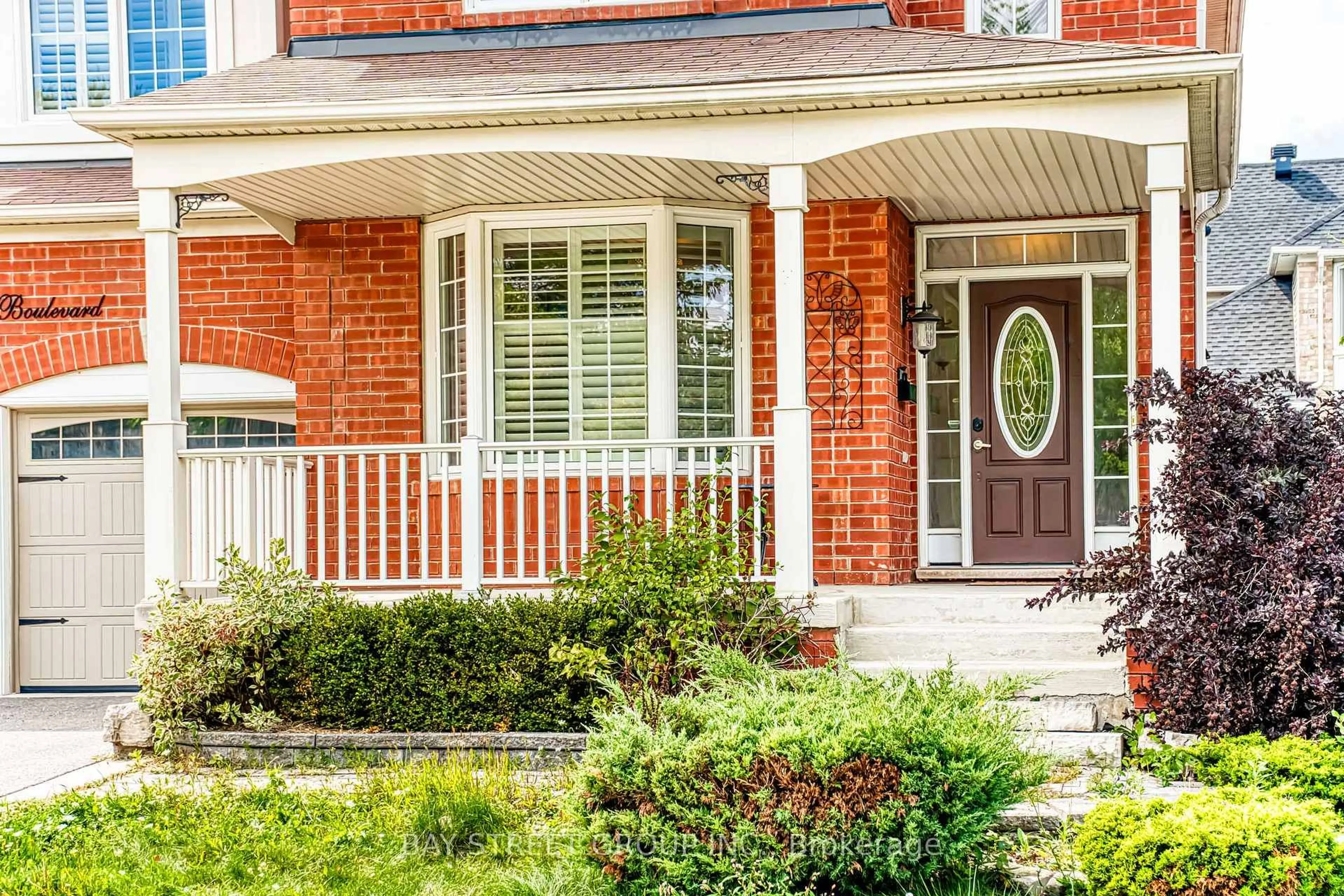 Home with brick exterior material, street for 604 Mavrinac Blvd, Aurora Ontario L4G 0H2