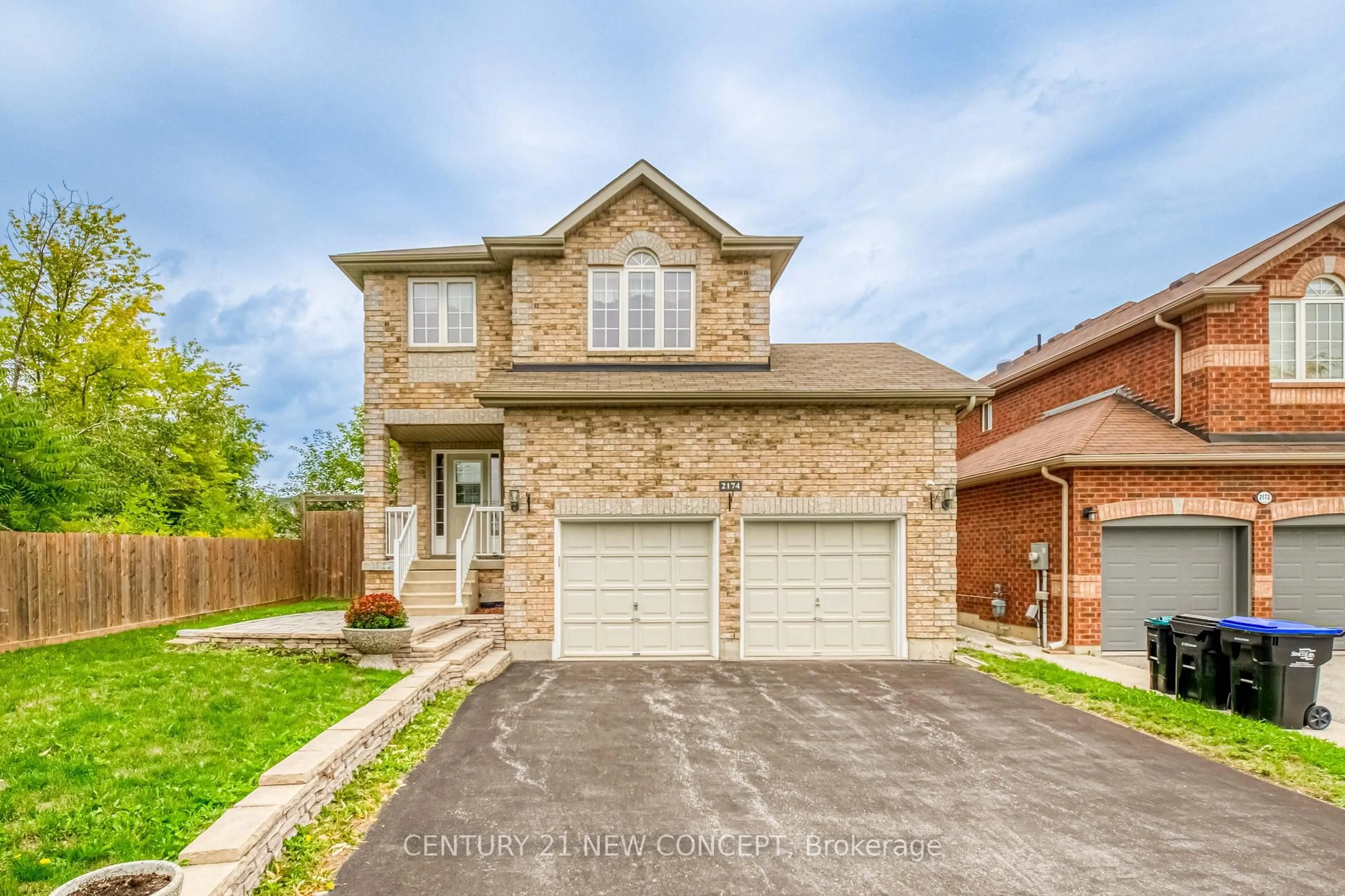 Home with brick exterior material, street for 2174 Taggart Crt, Innisfil Ontario L9S 0C4