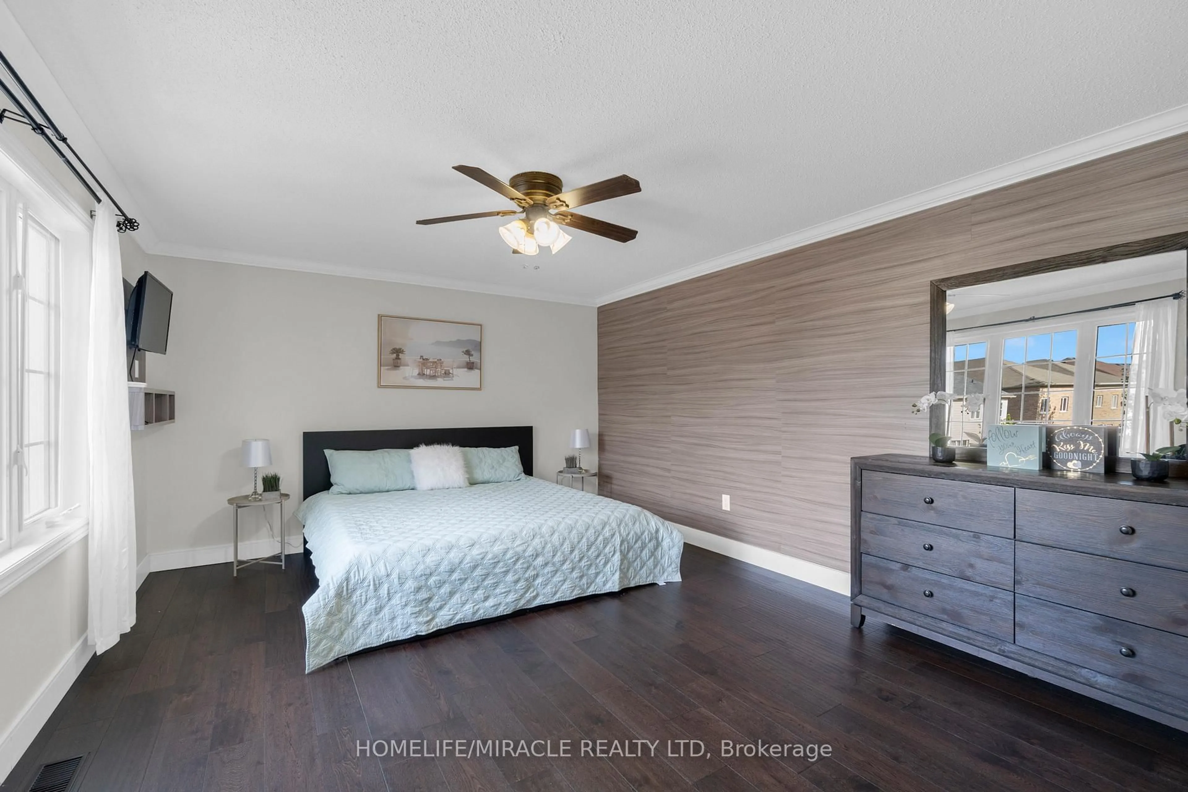 Bedroom with bed, wood/laminate floor for 129 Vipond Way, Bradford West Gwillimbury Ontario L3Z 0G7