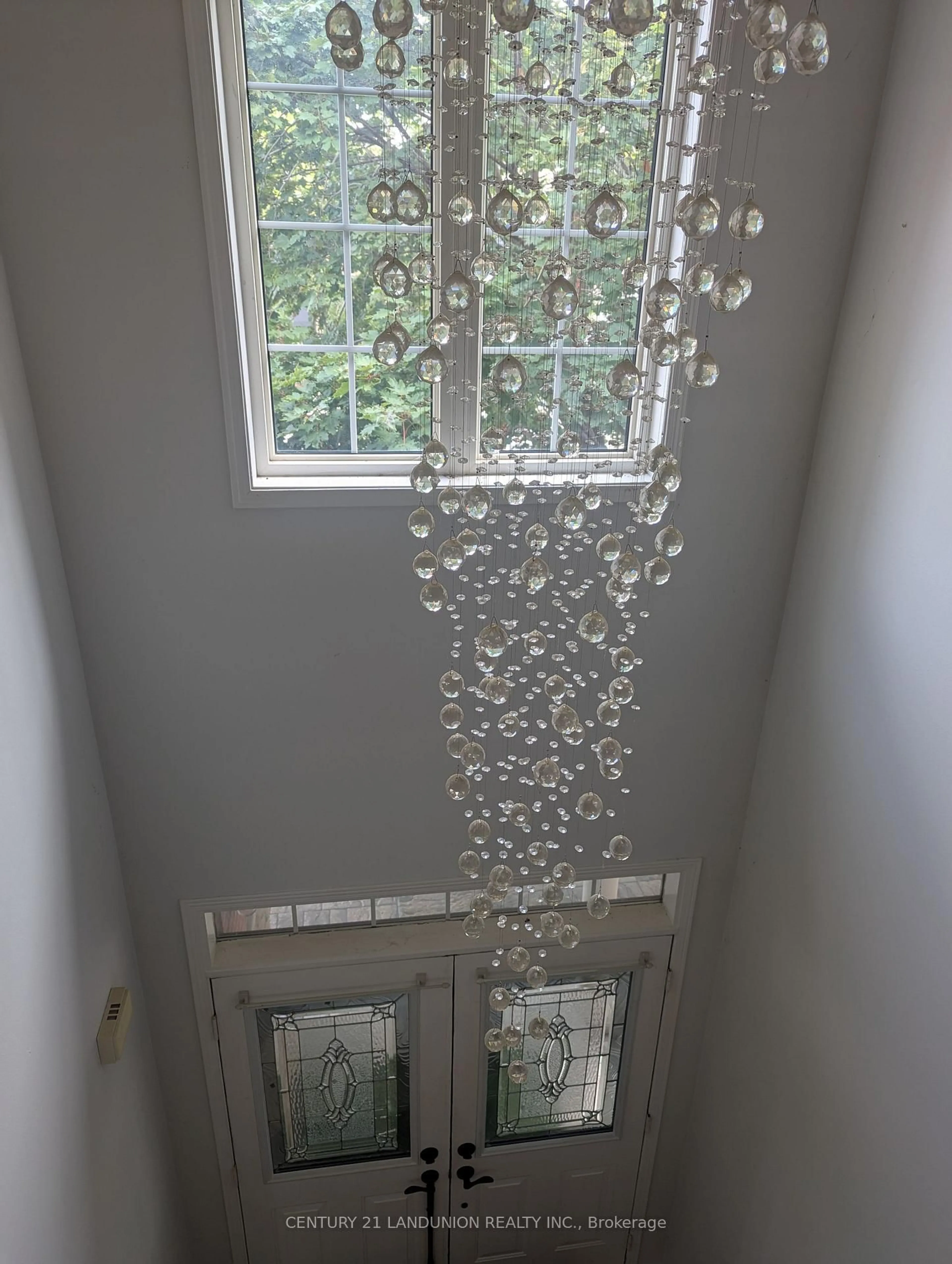 Indoor entryway for 58 Stricker Ave, Markham Ontario L6E 1N6