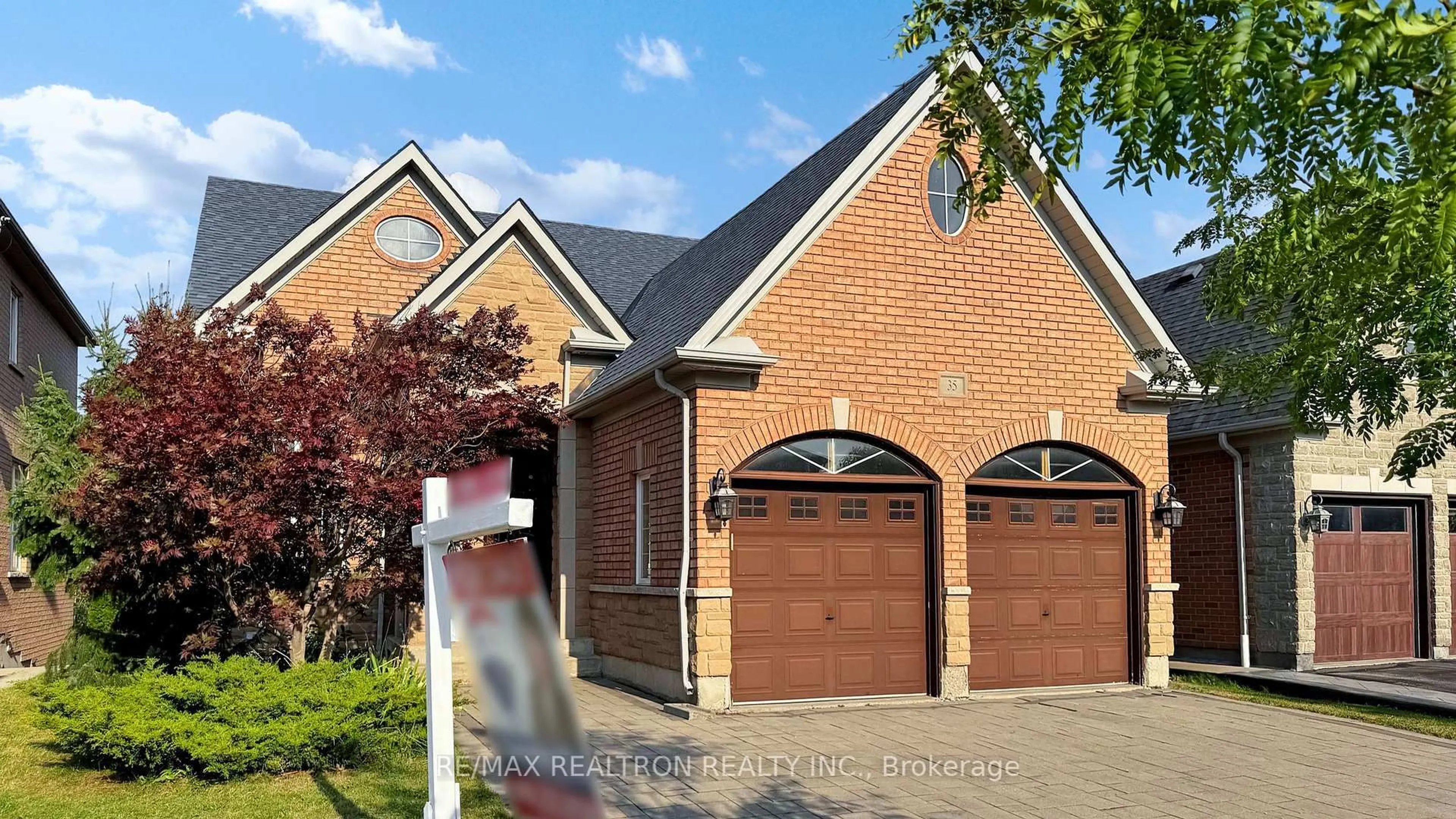 Home with brick exterior material, street for 35 Grange Dr, Richmond Hill Ontario L4E 4T1