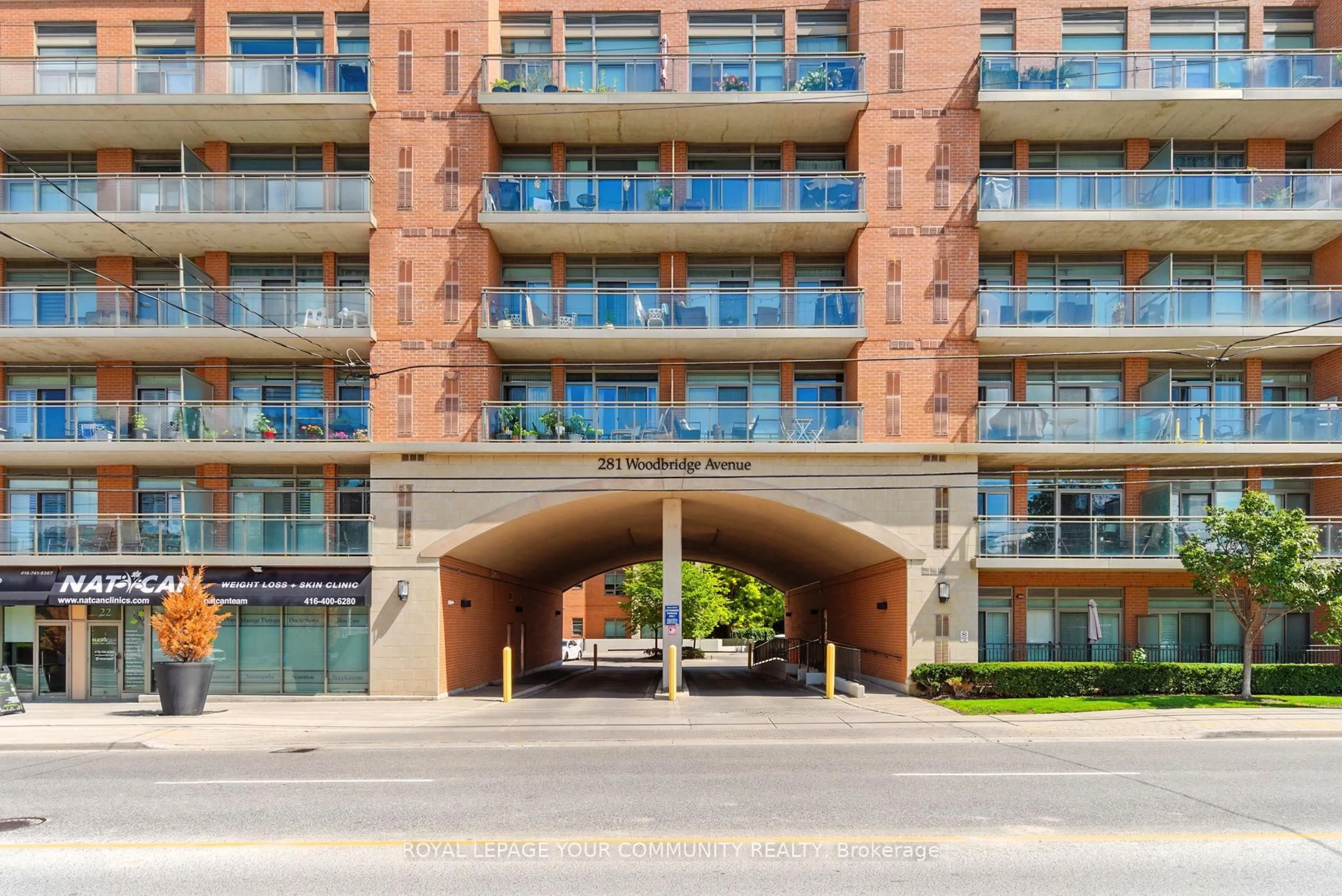 Indoor foyer for 281 Woodbridge Ave #540, Vaughan Ontario L4L 0C6