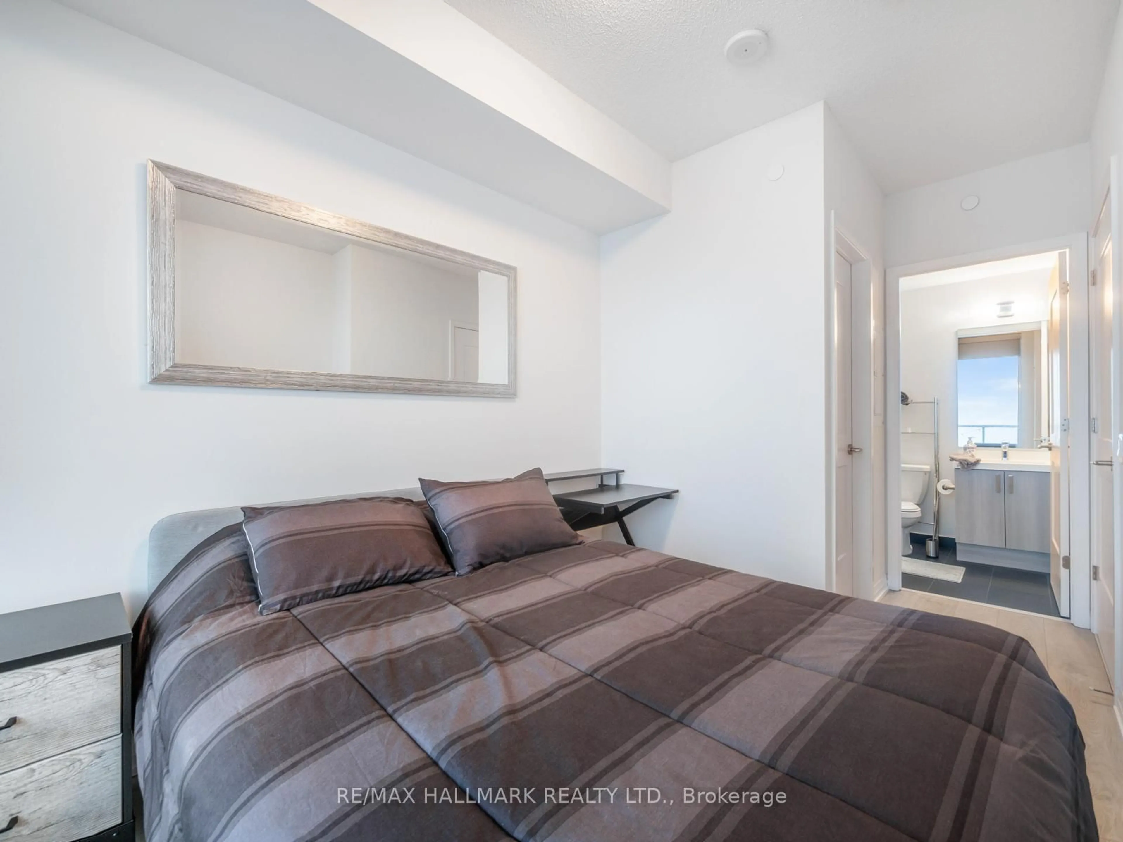 Bedroom with bed, unknown for 7895 Jane St #2802, Vaughan Ontario L4K 2M7
