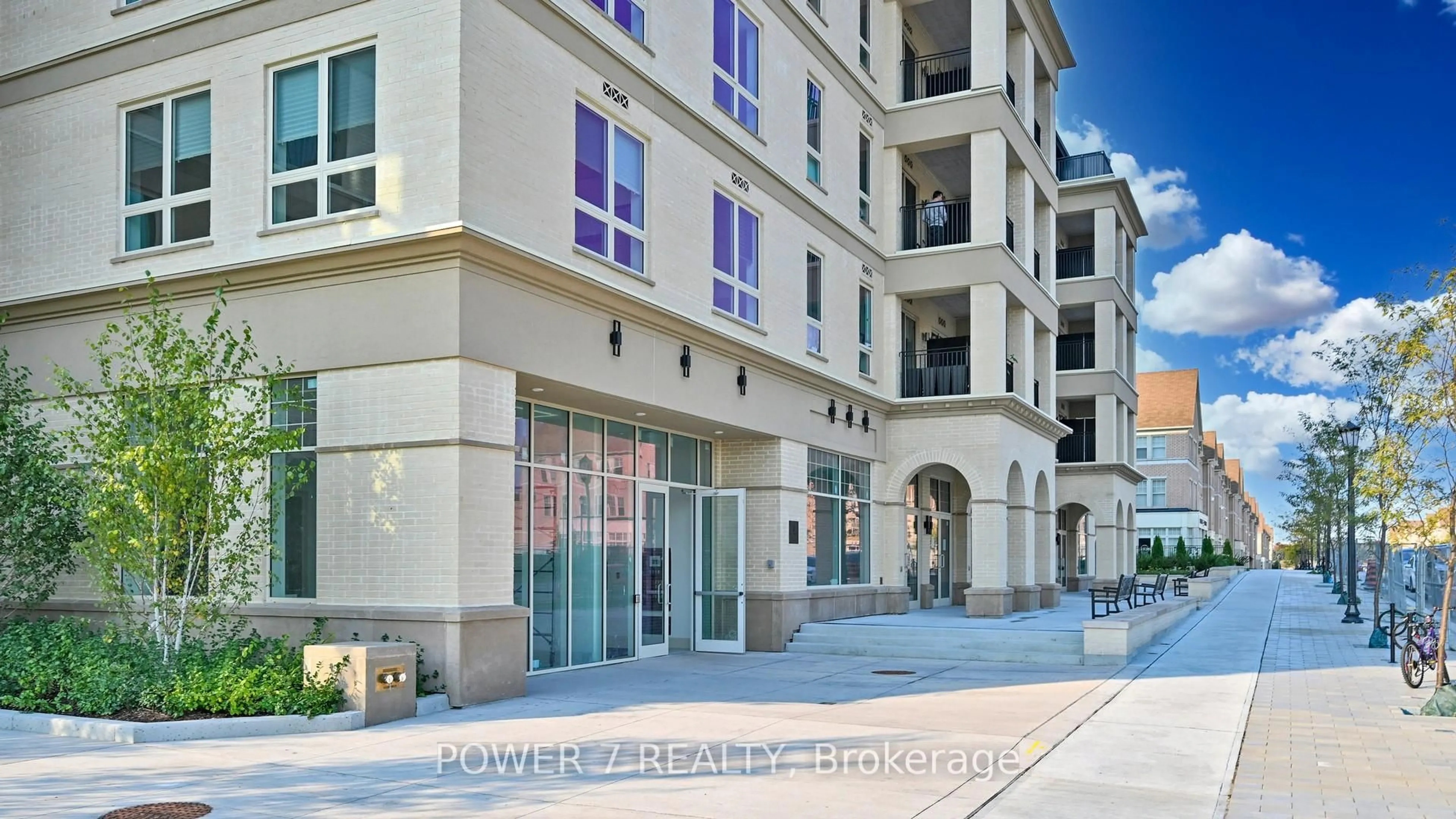 Unknown for 101 Cathedral High St #337, Markham Ontario L6C 3L8
